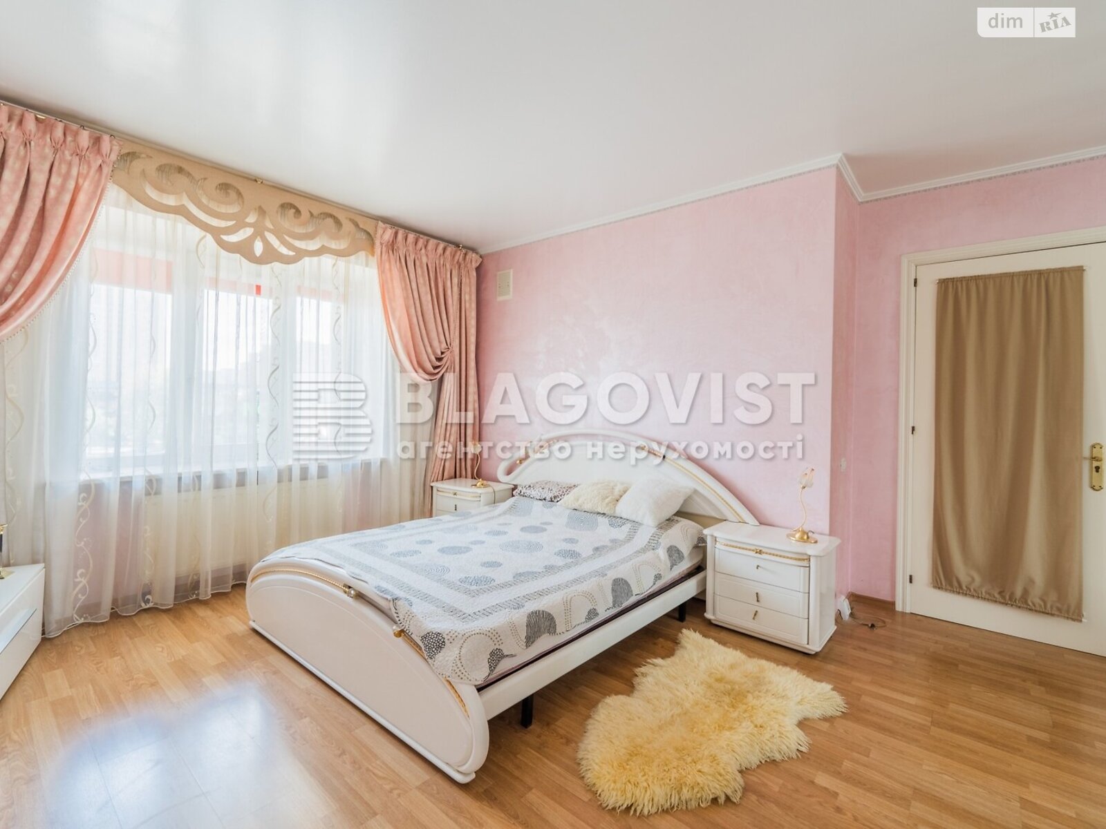 Продажа трехкомнатной квартиры в Киеве, на просп. Лобановського 9/1, район Соломенский фото 1 Продажа трехкомнатной квартиры в Киеве, на просп. Лобановського 9/1, район Соломенский фото 1