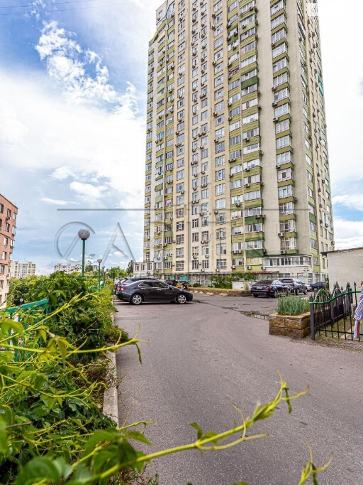 Продажа четырехкомнатной квартиры в Киеве, на просп. Лобановського, район Соломенский фото 1 Продажа четырехкомнатной квартиры в Киеве, на просп. Лобановського, район Соломенский фото 1