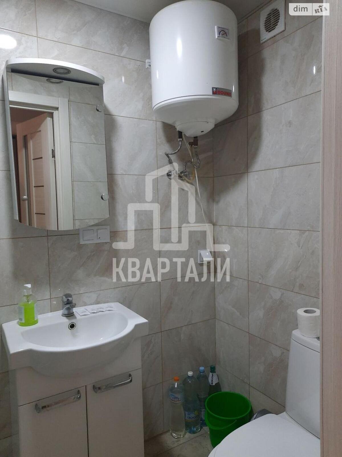Продаж однокімнатної квартири в Києві, на вул. Машинобудівна 41, район Солом'янський фото 1 Продаж однокімнатної квартири в Києві, на вул. Машинобудівна 41, район Солом'янський фото 1