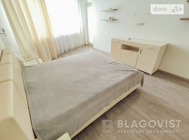 Продаж трикімнатної квартири в Києві на вул. Механізаторів 2 район Солом'янський фото 1 Продаж трикімнатної квартири в Києві на вул. Механізаторів 2 район Солом'янський фото 1