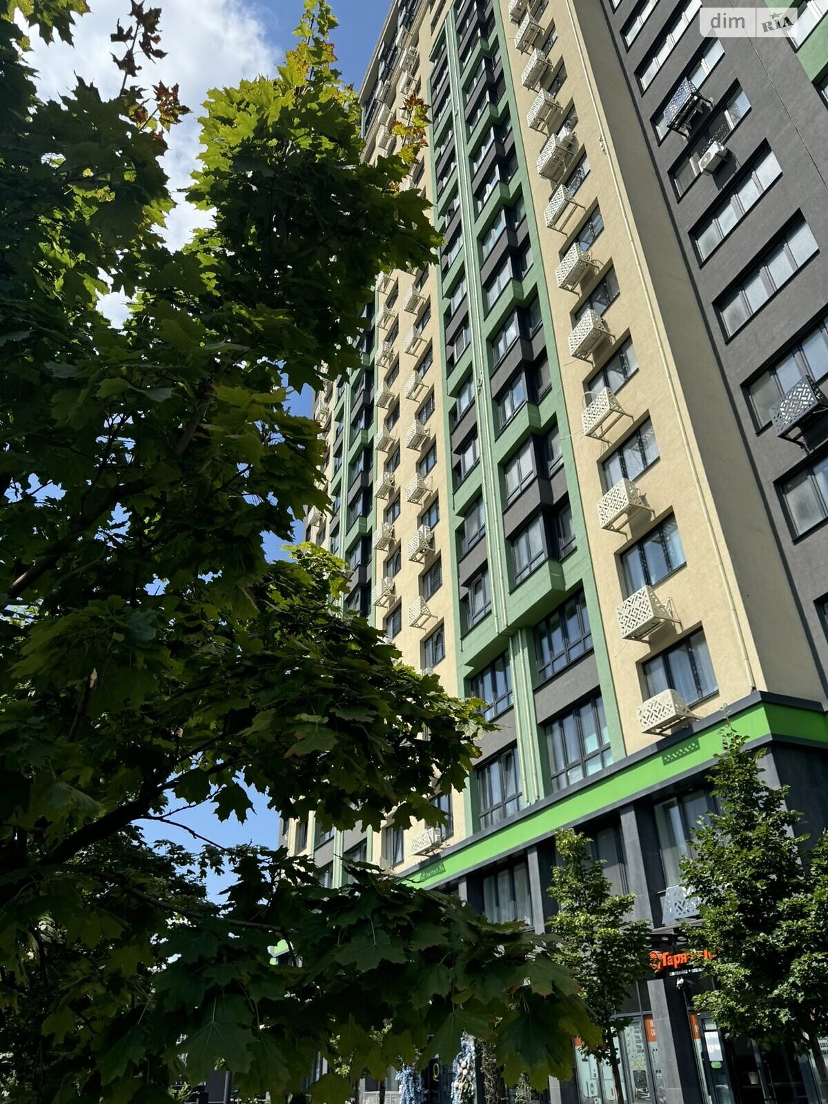 Продаж трикімнатної квартири в Києві, на вул. Михайла Максимовича 32А, район Солом'янський фото 1 Продаж трикімнатної квартири в Києві, на вул. Михайла Максимовича 32А, район Солом'янський фото 1