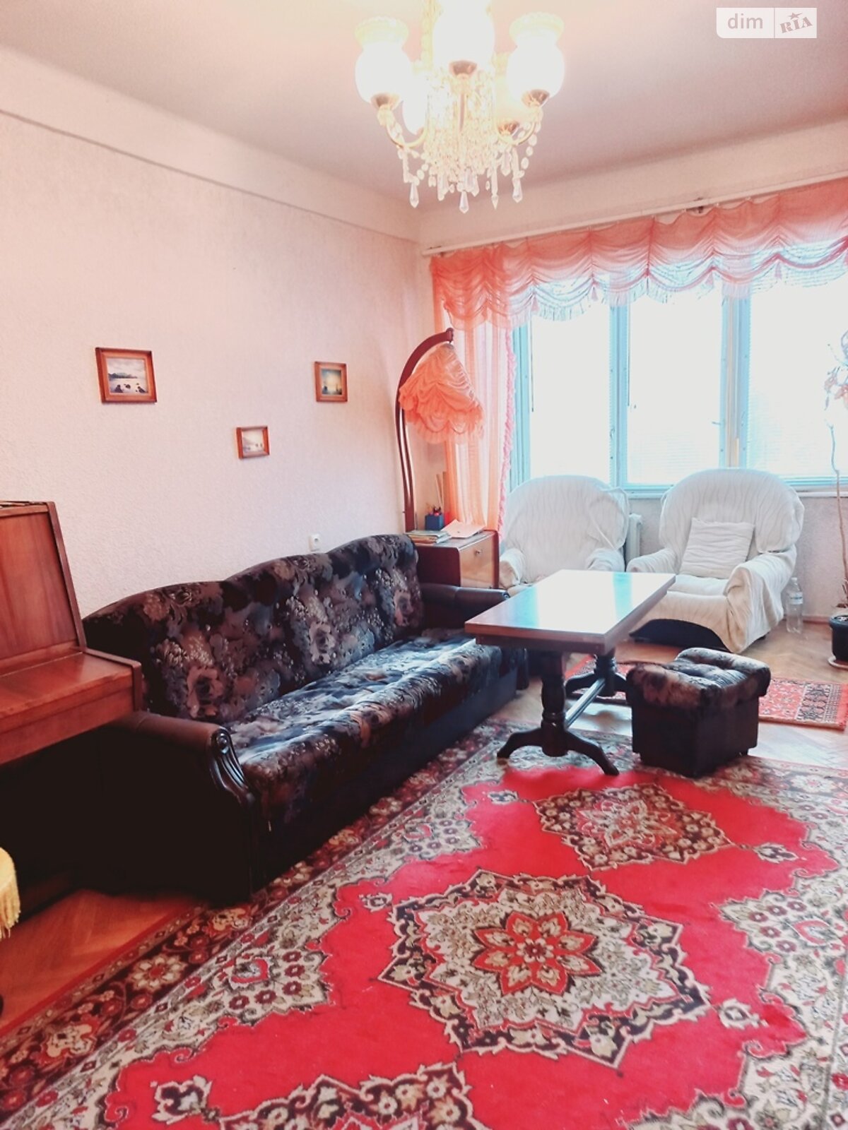 Продаж трикімнатної квартири в Києві, на вул. Митрополита Василя Липківського 15, район Солом'янський фото 1 Продаж трикімнатної квартири в Києві, на вул. Митрополита Василя Липківського 15, район Солом'янський фото 1