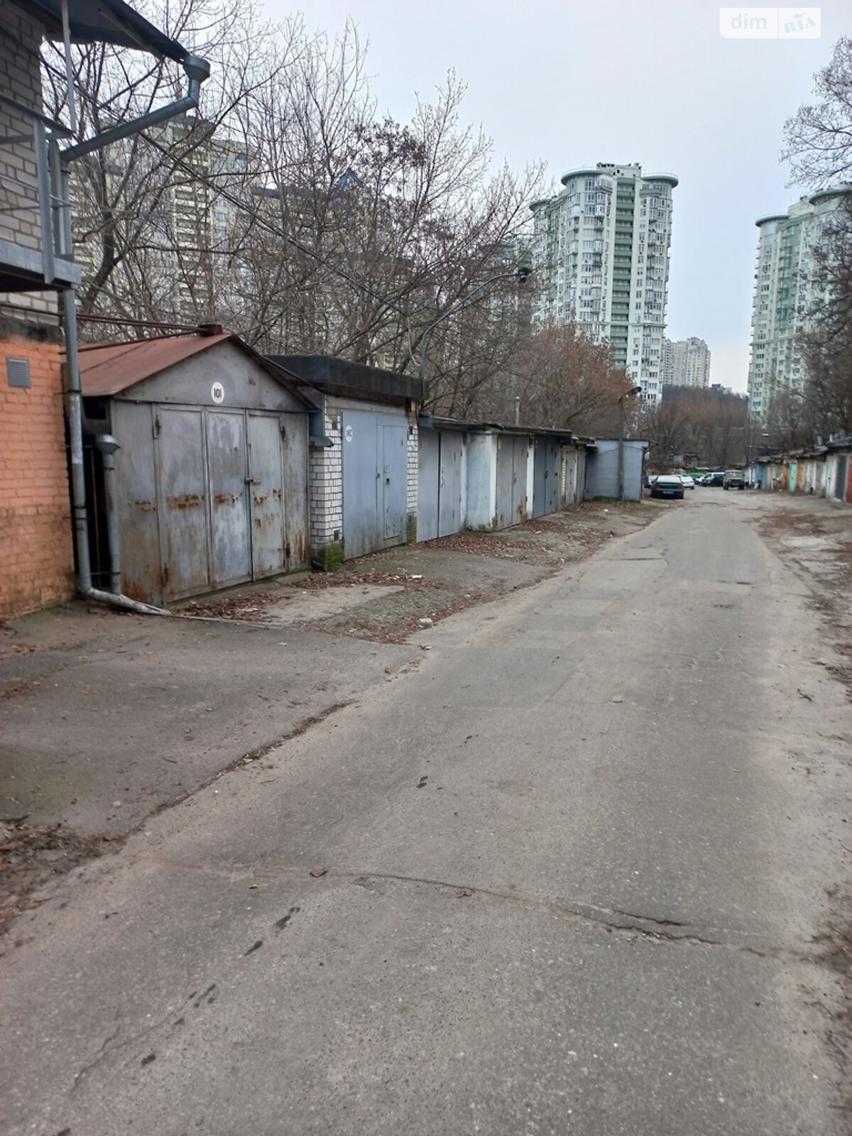 Продаж трикімнатної квартири в Києві, на вул. Митрополита Василя Липківського 15, район Солом'янський фото 1 Продаж трикімнатної квартири в Києві, на вул. Митрополита Василя Липківського 15, район Солом'янський фото 1
