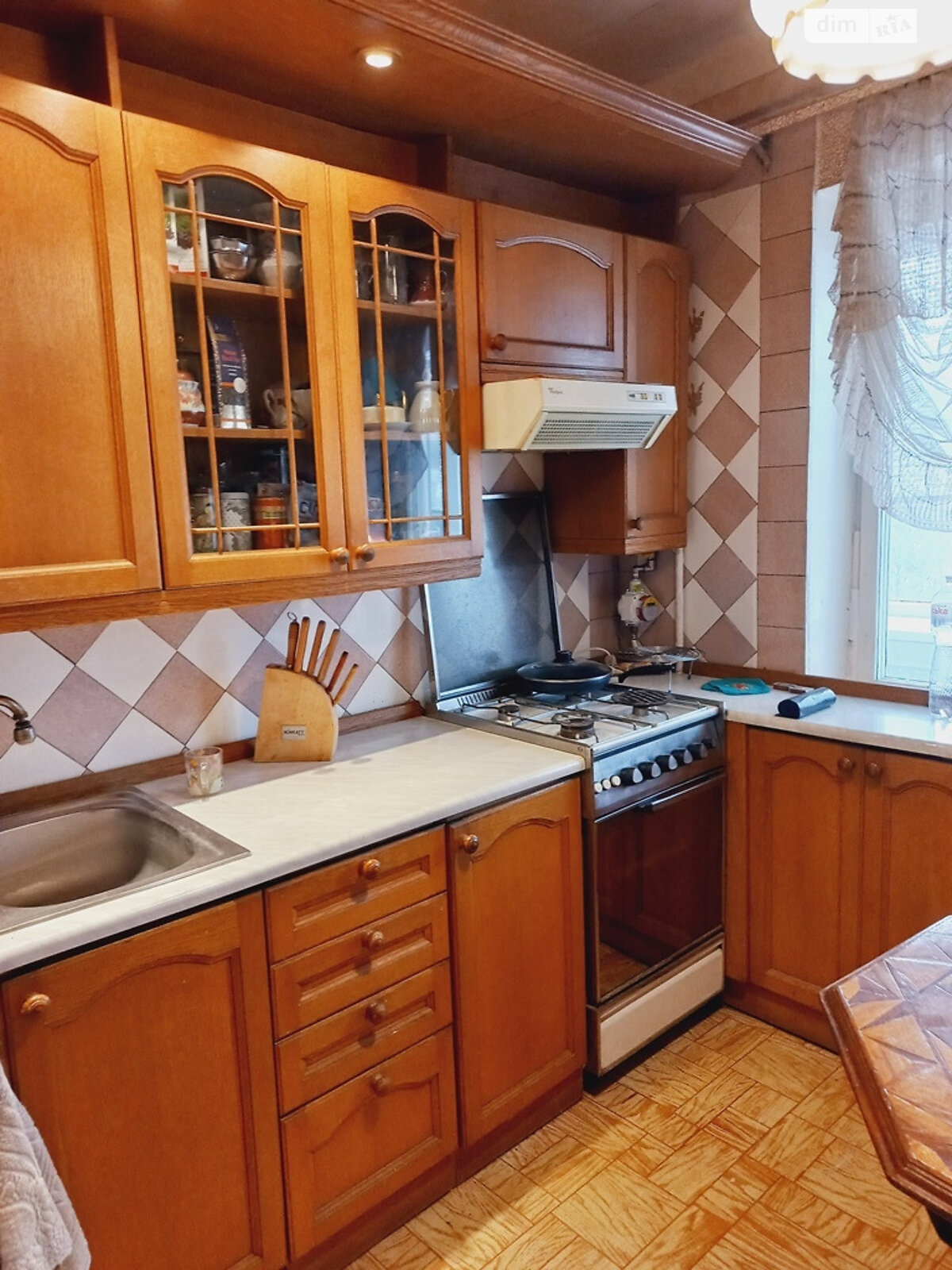 Продаж трикімнатної квартири в Києві, на вул. Митрополита Василя Липківського 15, район Солом'янський фото 1 Продаж трикімнатної квартири в Києві, на вул. Митрополита Василя Липківського 15, район Солом'янський фото 1