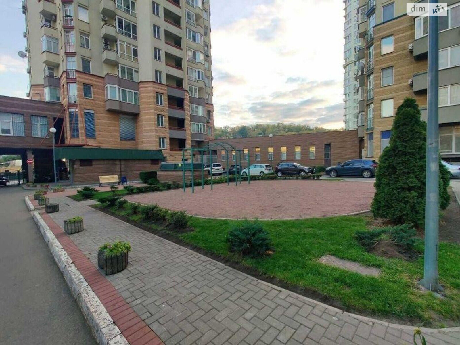 Продаж однокімнатної квартири в Києві, на вул. Мокра 18, район Солом'янський фото 1