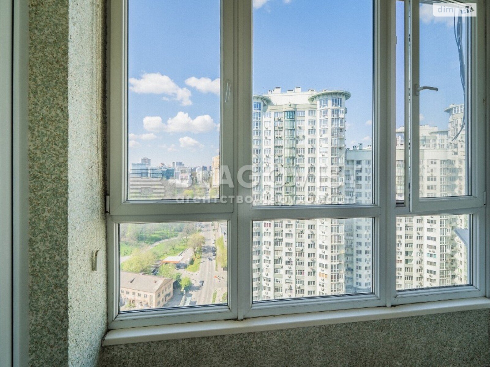 Продажа трехкомнатной квартиры в Киеве, на ул. Мокрая 20Б, район Соломенский фото 1