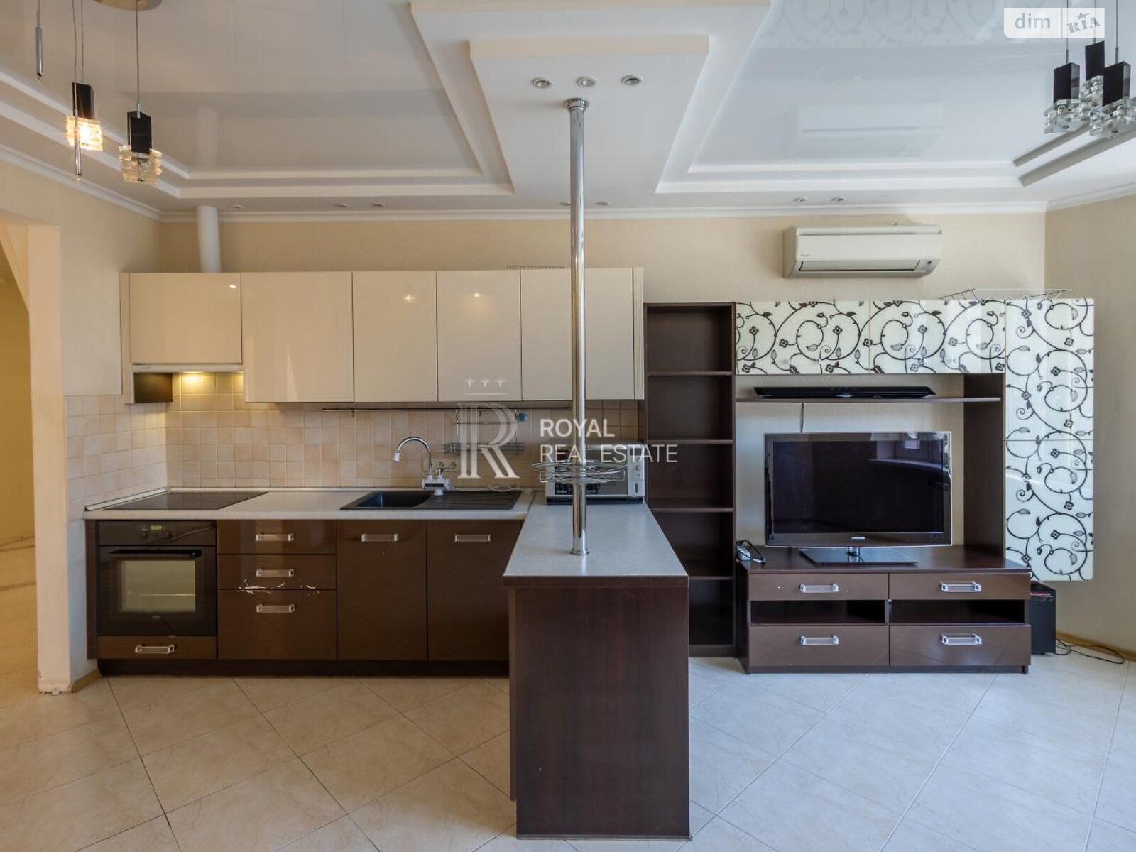 Продажа двухкомнатной квартиры в Киеве, на ул. Нежинская 5, район Соломенский фото 1 Продажа двухкомнатной квартиры в Киеве, на ул. Нежинская 5, район Соломенский фото 1