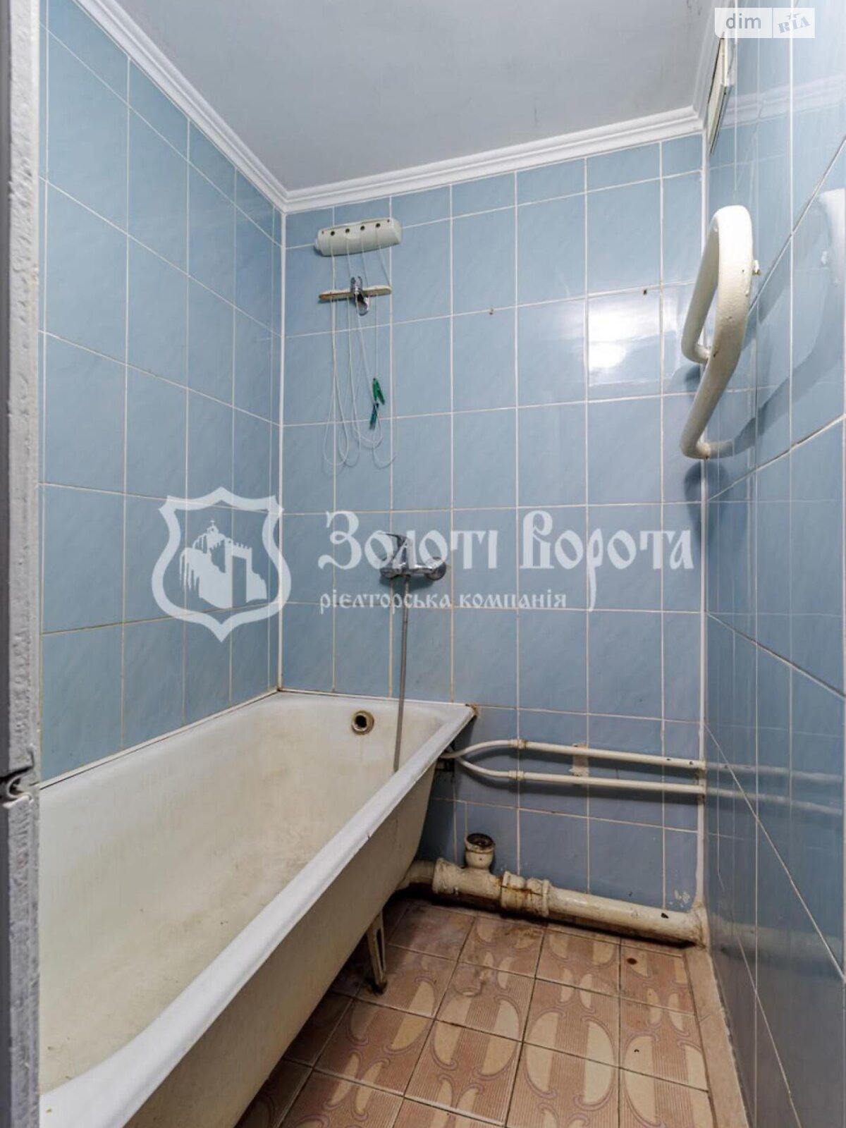 Продаж трикімнатної квартири в Києві, на вул. Патріарха Мстислава Скрипника 15, район Солом'янський фото 1 Продаж трикімнатної квартири в Києві, на вул. Патріарха Мстислава Скрипника 15, район Солом'янський фото 1