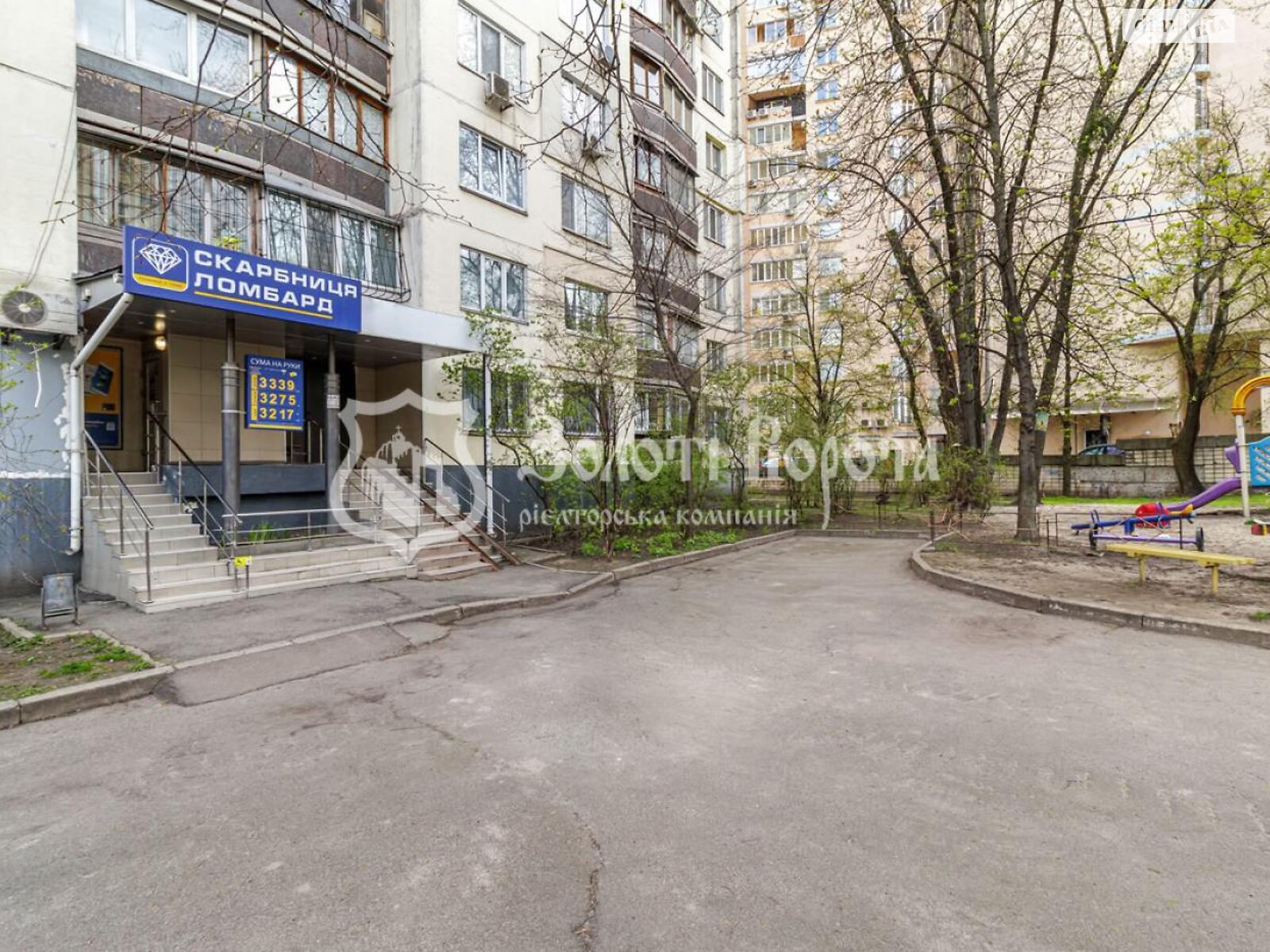 Продаж трикімнатної квартири в Києві, на вул. Патріарха Мстислава Скрипника 15, район Солом'янський фото 1 Продаж трикімнатної квартири в Києві, на вул. Патріарха Мстислава Скрипника 15, район Солом'янський фото 1