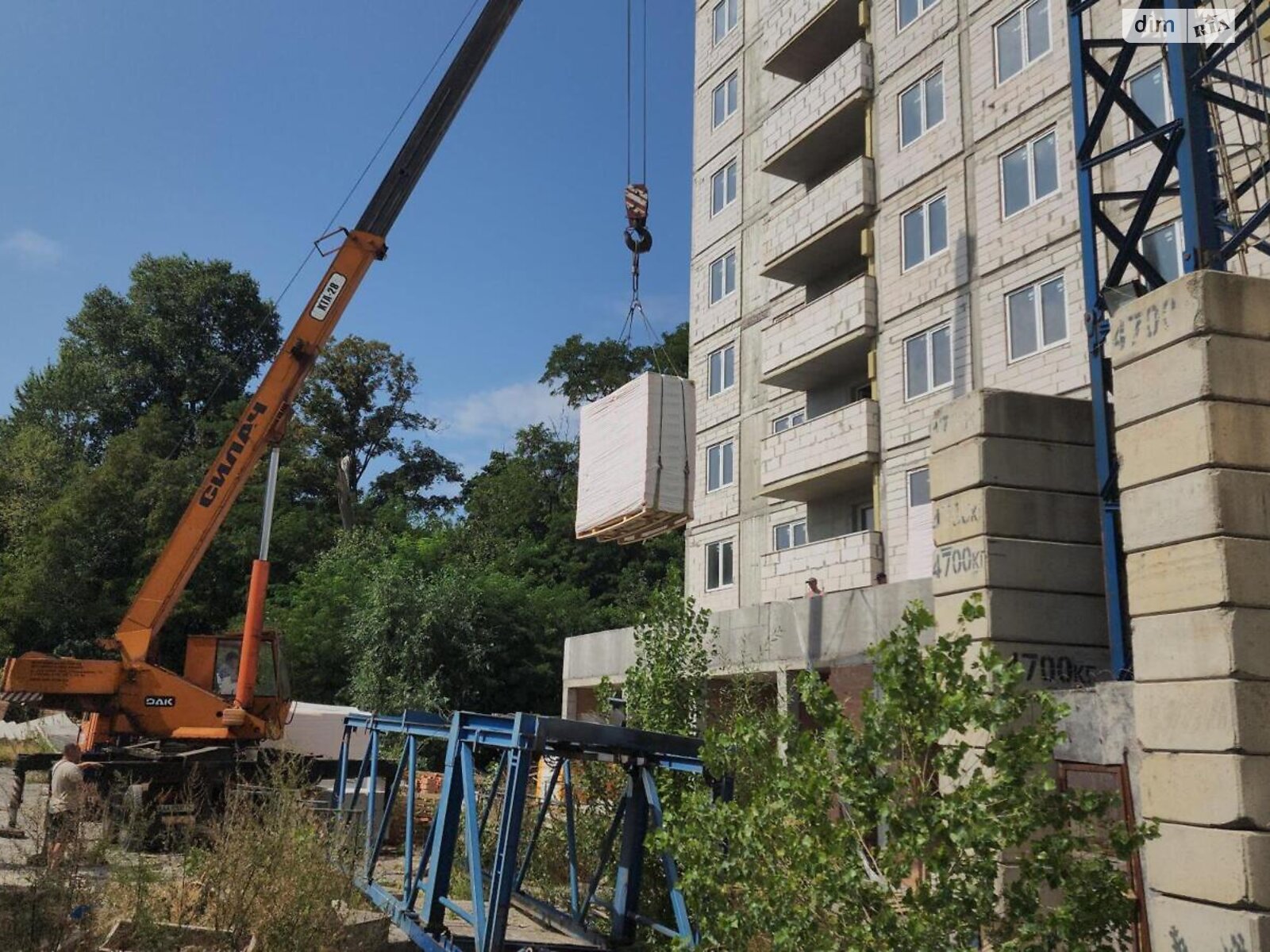 Продаж трикімнатної квартири в Києві, на вул. Новопольова 2, район Солом'янський фото 1