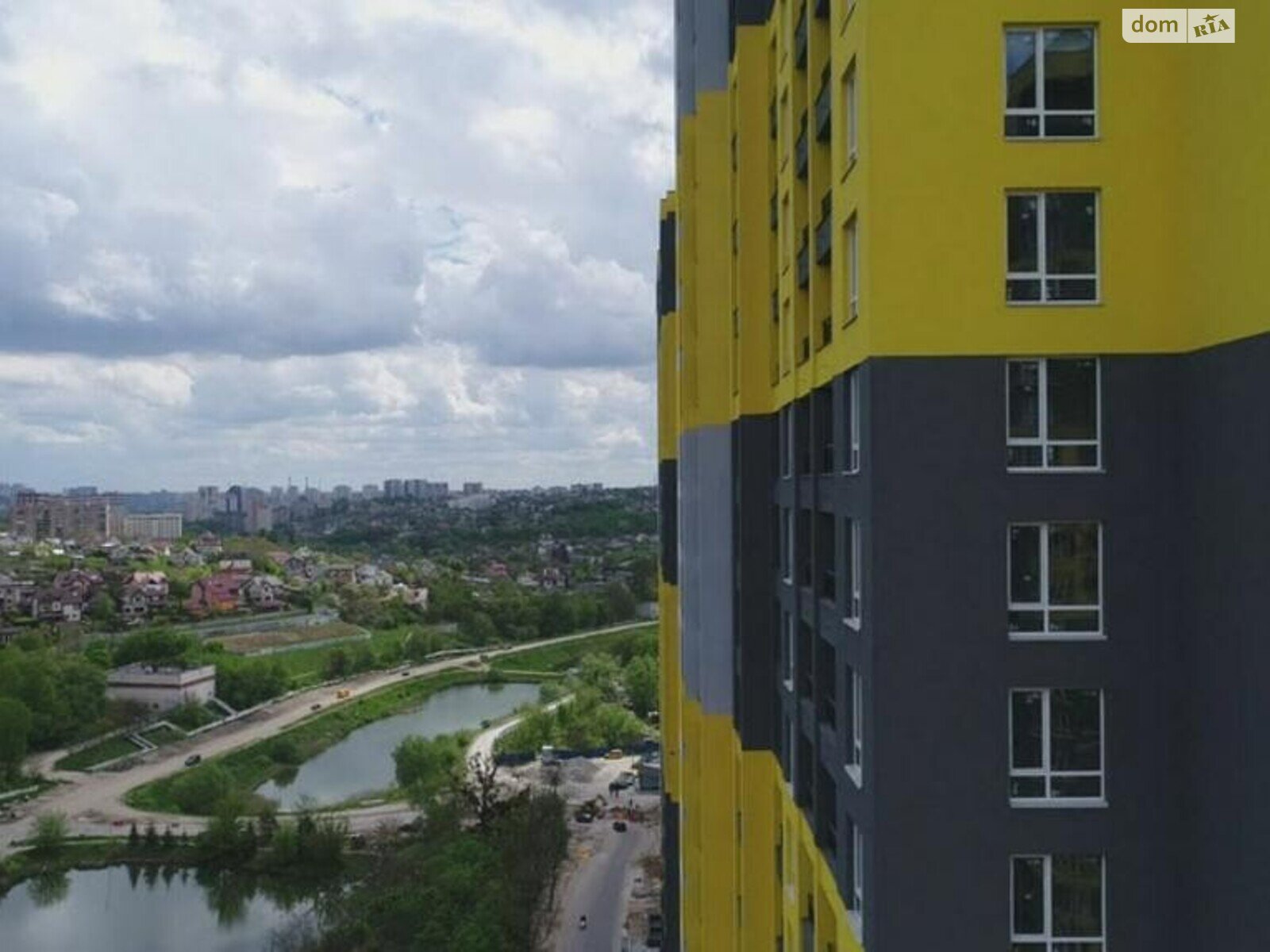 Продажа трехкомнатной квартиры в Киеве, на ул. Петра Радченко 27-29, район Соломенский фото 1