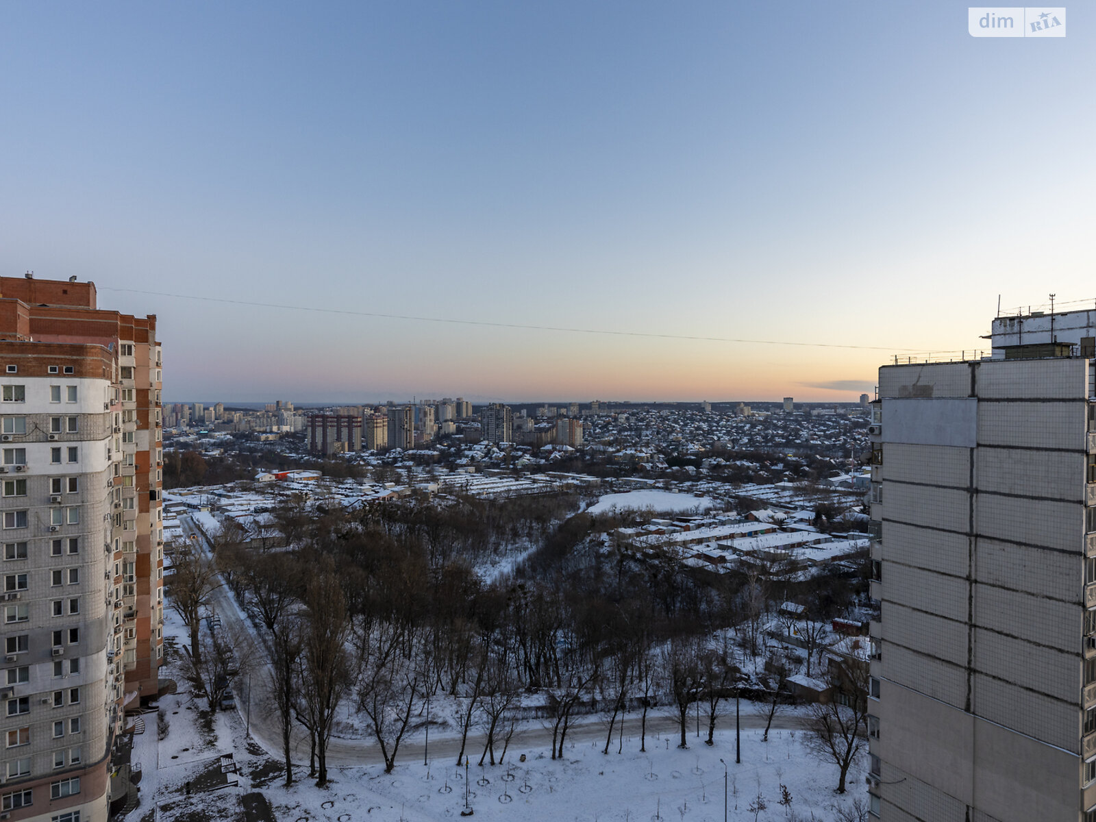 Продажа трехкомнатной квартиры в Киеве, на ул. Феофила Яновского 1, район Соломенский фото 1