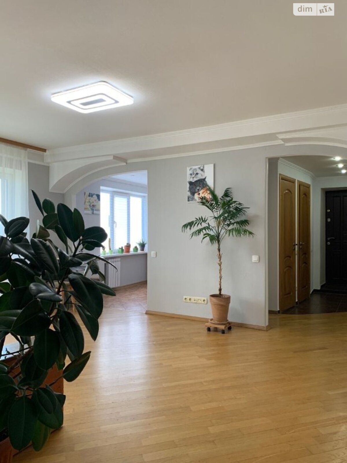 Продажа трехкомнатной квартиры в Киеве, на пл. Соломянская 14, район Соломенский фото 1