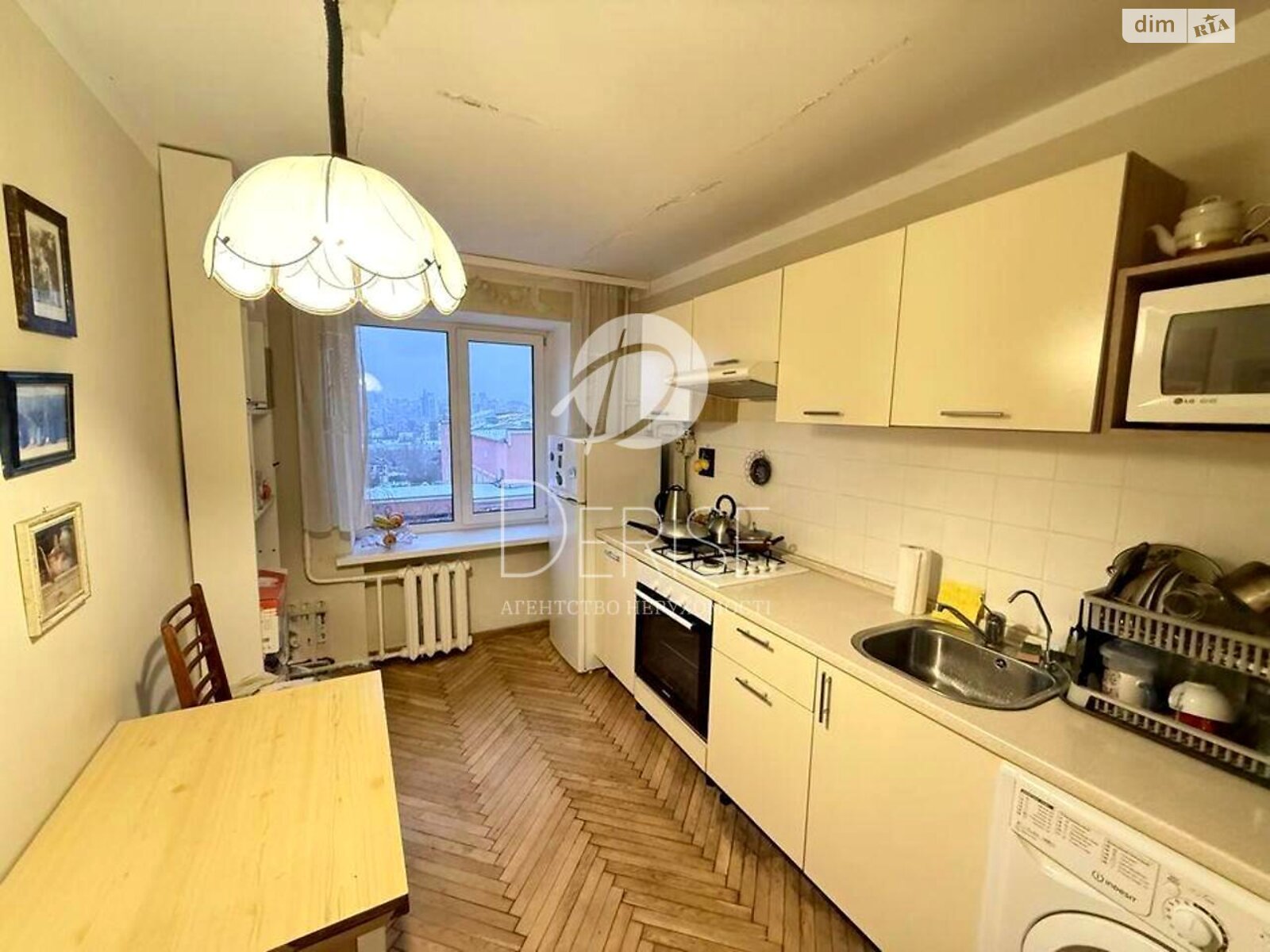 Продажа трехкомнатной квартиры в Киеве, на ул. Стадионная 13, район Соломенский фото 1