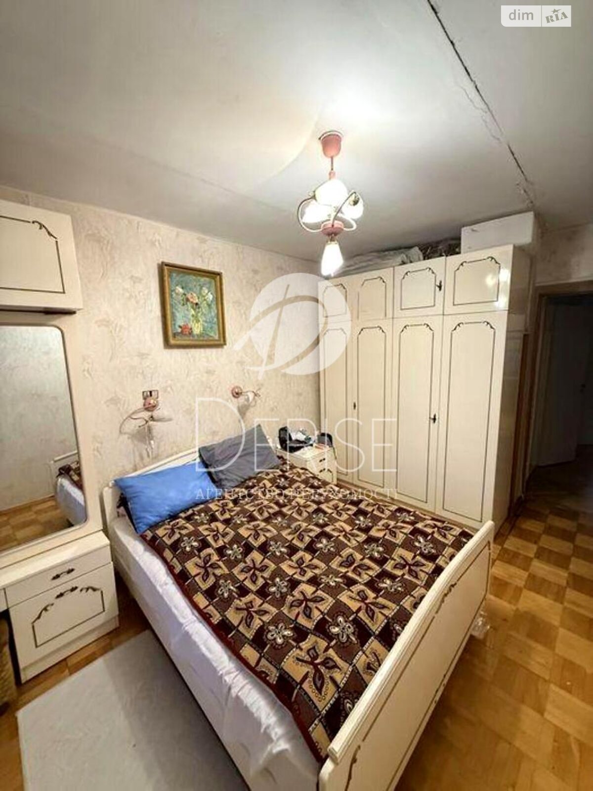 Продажа трехкомнатной квартиры в Киеве, на ул. Стадионная 13, район Соломенский фото 1