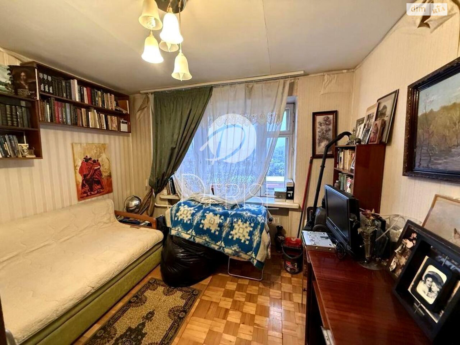 Продажа трехкомнатной квартиры в Киеве, на ул. Стадионная 13, район Соломенский фото 1