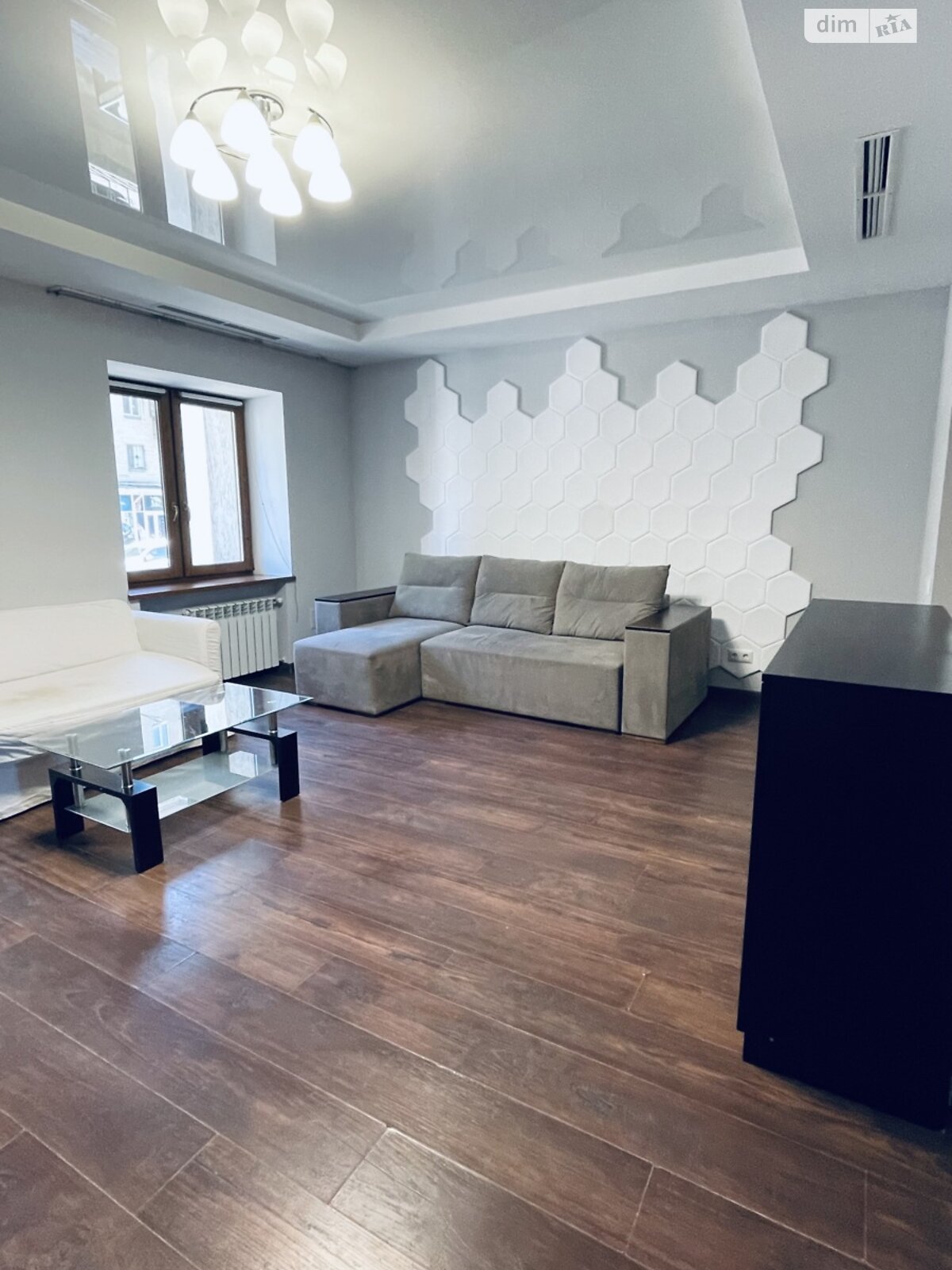 Продаж трикімнатної квартири в Києві, на вул. Тополева 4-8, район Солом'янський фото 1 Продаж трикімнатної квартири в Києві, на вул. Тополева 4-8, район Солом'янський фото 1