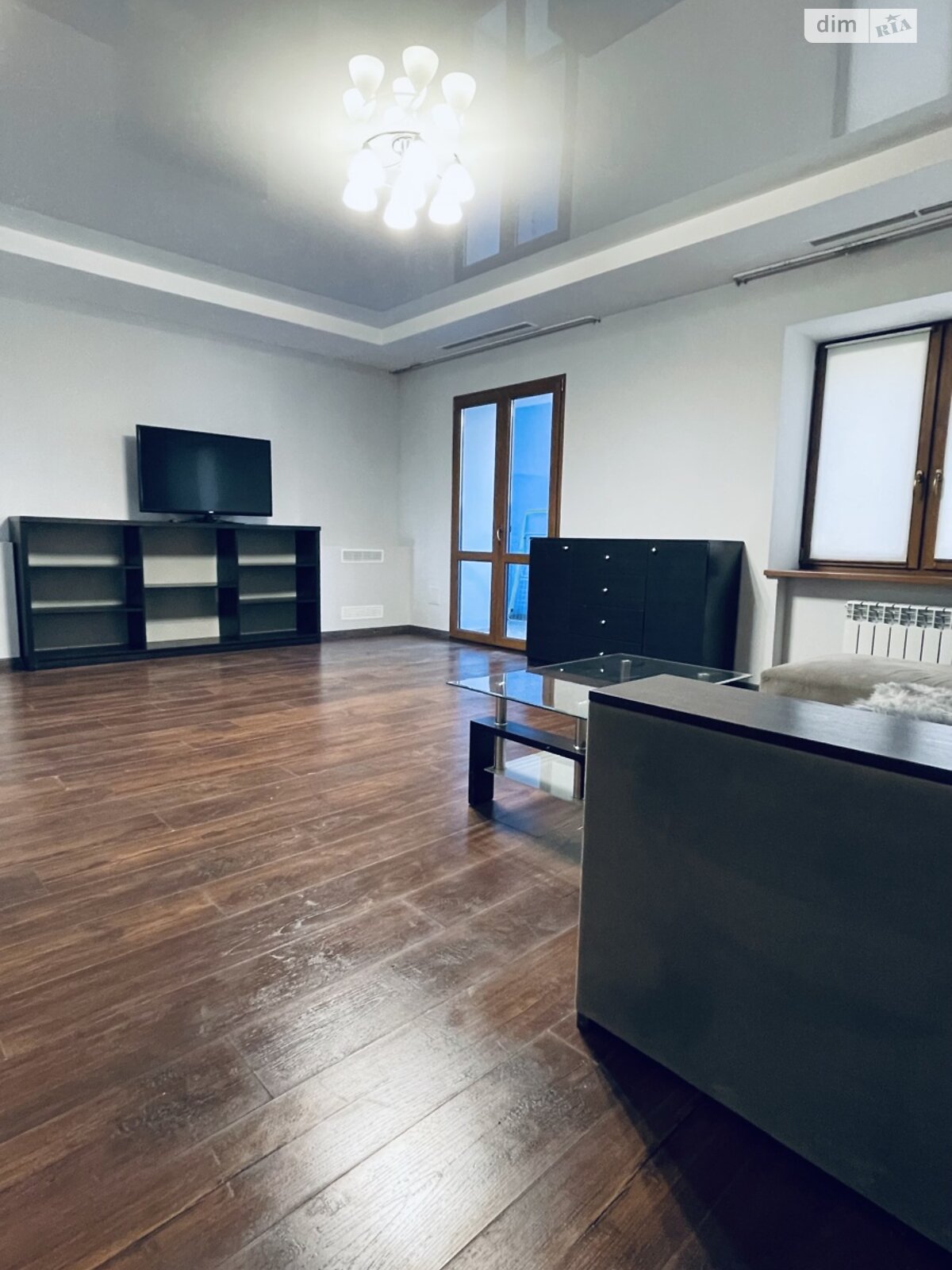 Продаж трикімнатної квартири в Києві, на вул. Тополева 4-8, район Солом'янський фото 1 Продаж трикімнатної квартири в Києві, на вул. Тополева 4-8, район Солом'янський фото 1