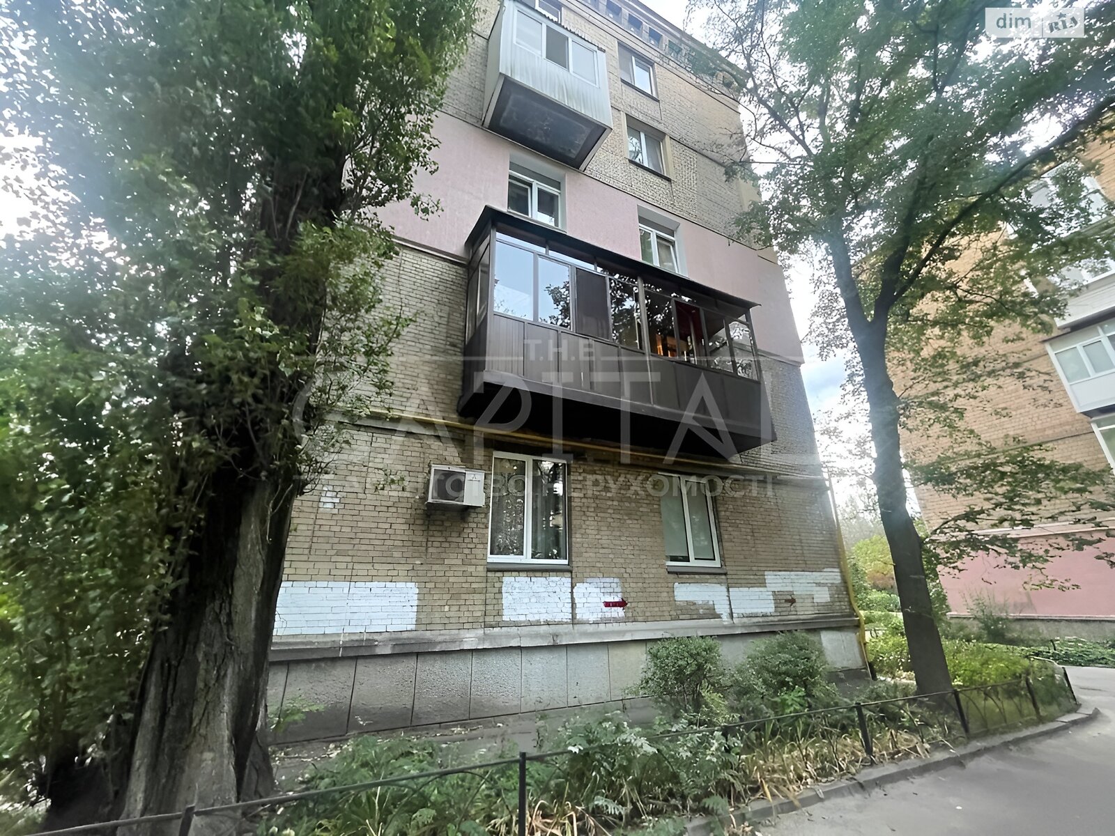 Продажа трехкомнатной квартиры в Киеве, на ул. Уманская 47, район Соломенский фото 1