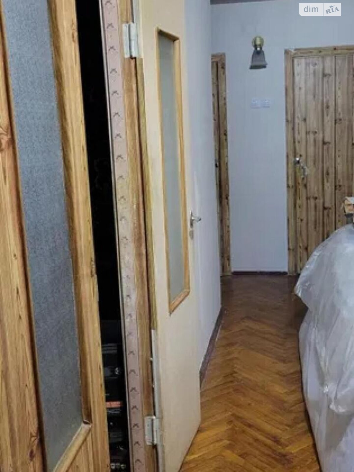 Продажа трехкомнатной квартиры в Киеве, на ул. Ушинского 27, район Соломенский фото 1 Продажа трехкомнатной квартиры в Киеве, на ул. Ушинского 27, район Соломенский фото 1