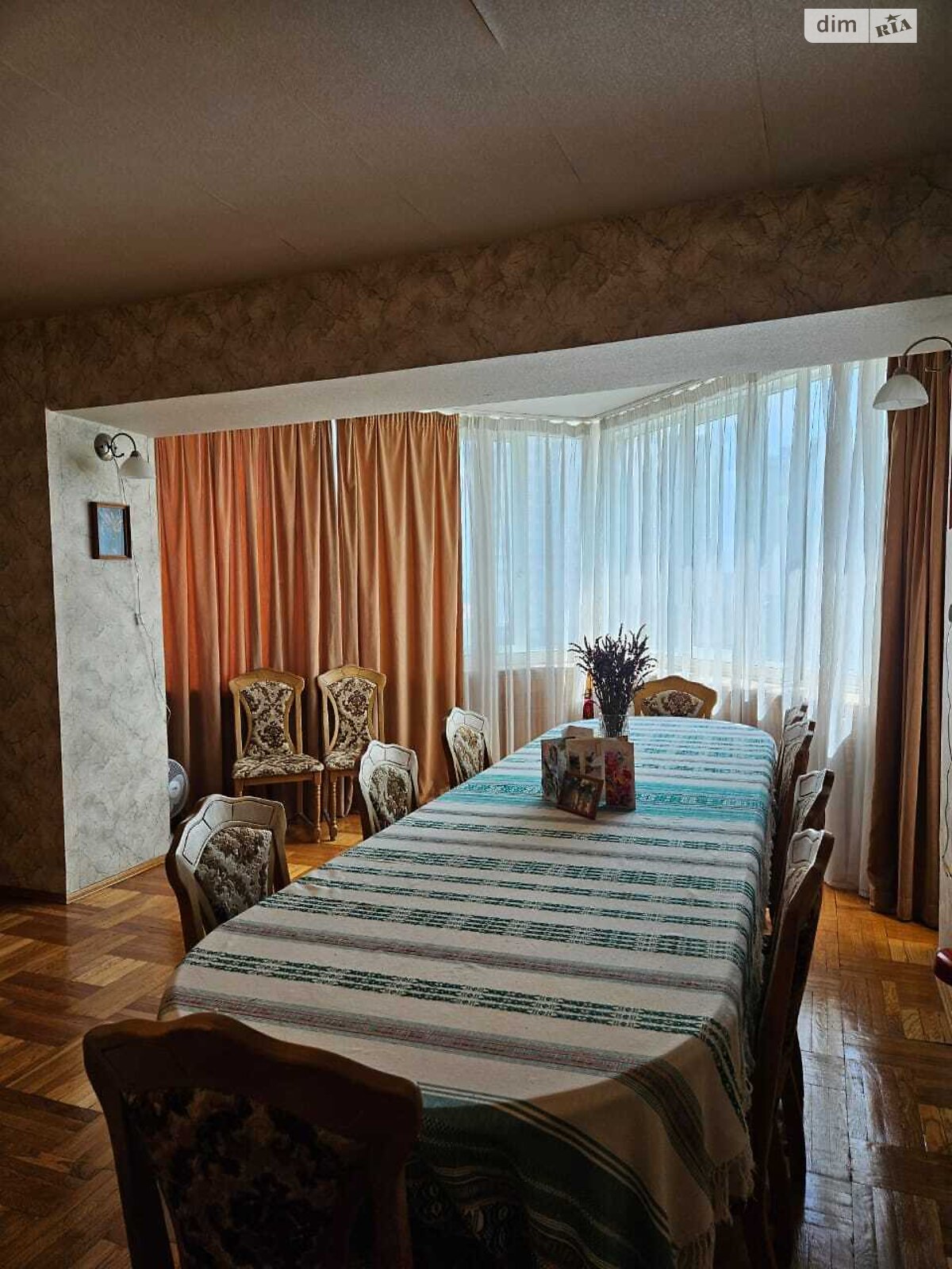 Продаж трикімнатної квартири в Києві, на просп. Валерія Лобановського 11/13, район Солом'янський фото 1 Продаж трикімнатної квартири в Києві, на просп. Валерія Лобановського 11/13, район Солом'янський фото 1