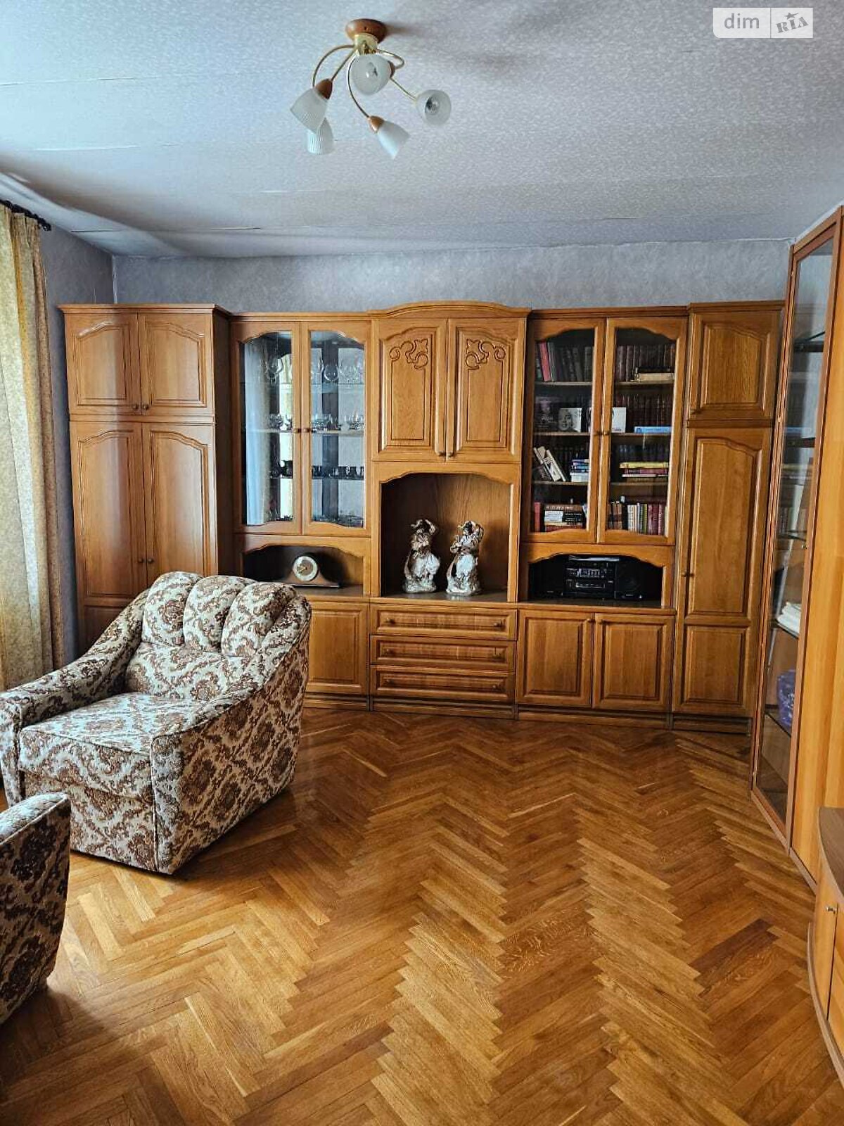Продаж трикімнатної квартири в Києві, на просп. Валерія Лобановського 11/13, район Солом'янський фото 1 Продаж трикімнатної квартири в Києві, на просп. Валерія Лобановського 11/13, район Солом'янський фото 1