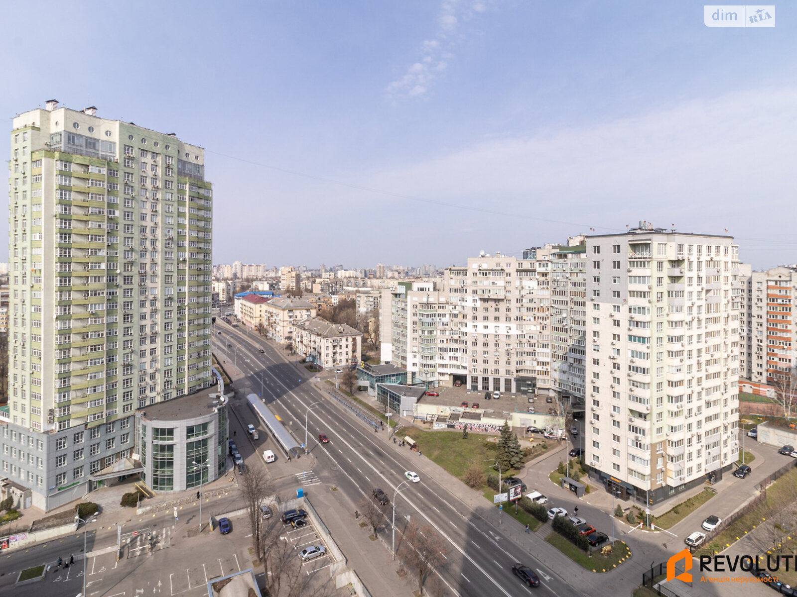 Продаж трикімнатної квартири в Києві, на просп. Валерія Лобановського 6А, район Солом'янський фото 1 Продаж трикімнатної квартири в Києві, на просп. Валерія Лобановського 6А, район Солом'янський фото 1