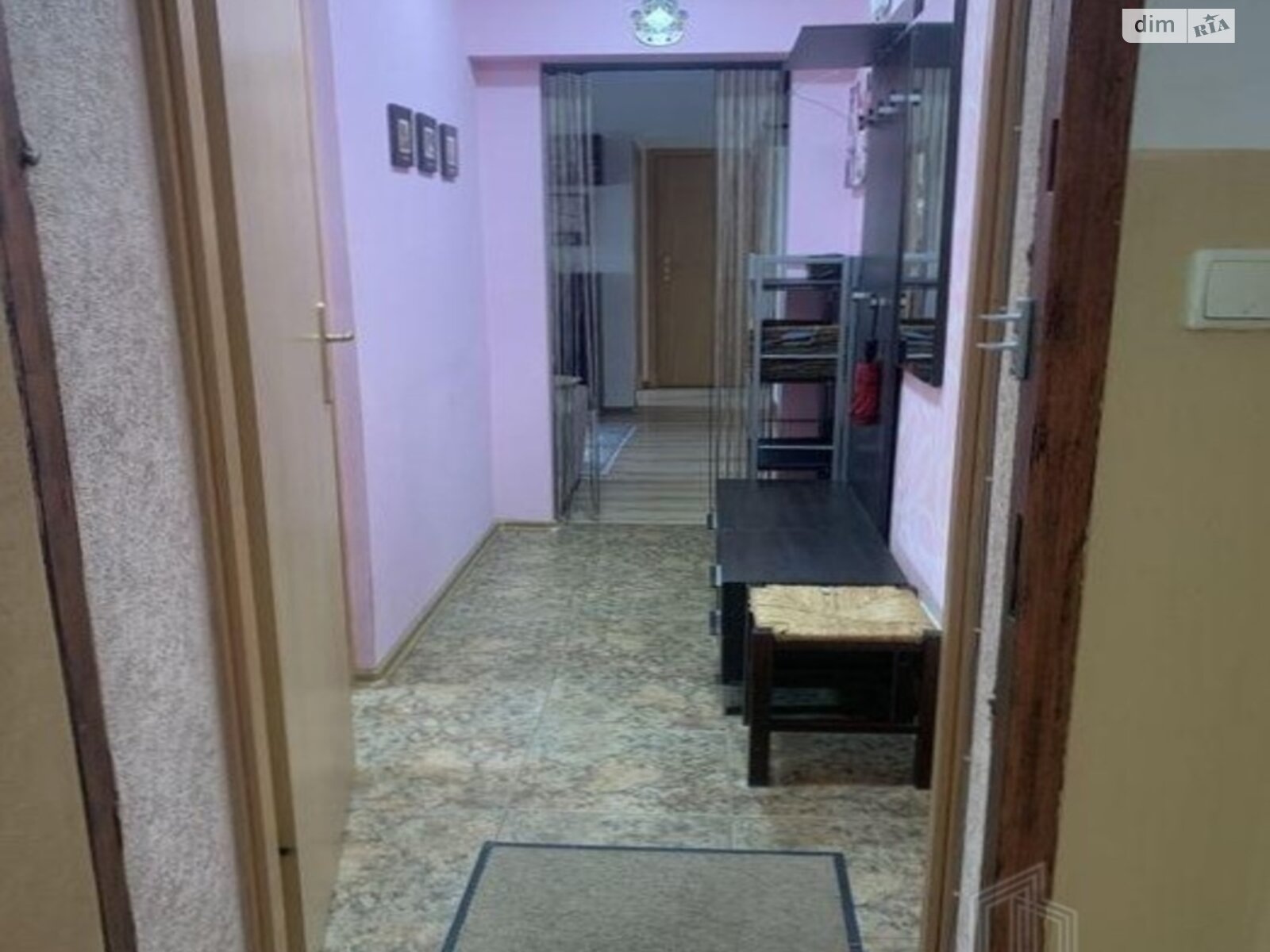 Продажа трехкомнатной квартиры в Киеве, на ул. Василия Овсеенко 10, район Соломенский фото 1 Продажа трехкомнатной квартиры в Киеве, на ул. Василия Овсеенко 10, район Соломенский фото 1