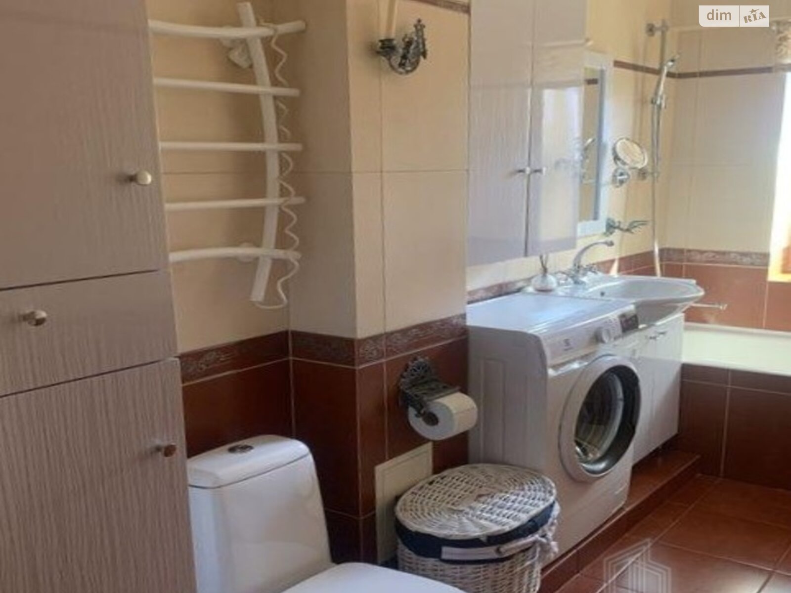 Продажа трехкомнатной квартиры в Киеве, на ул. Василия Овсеенко 10, район Соломенский фото 1 Продажа трехкомнатной квартиры в Киеве, на ул. Василия Овсеенко 10, район Соломенский фото 1