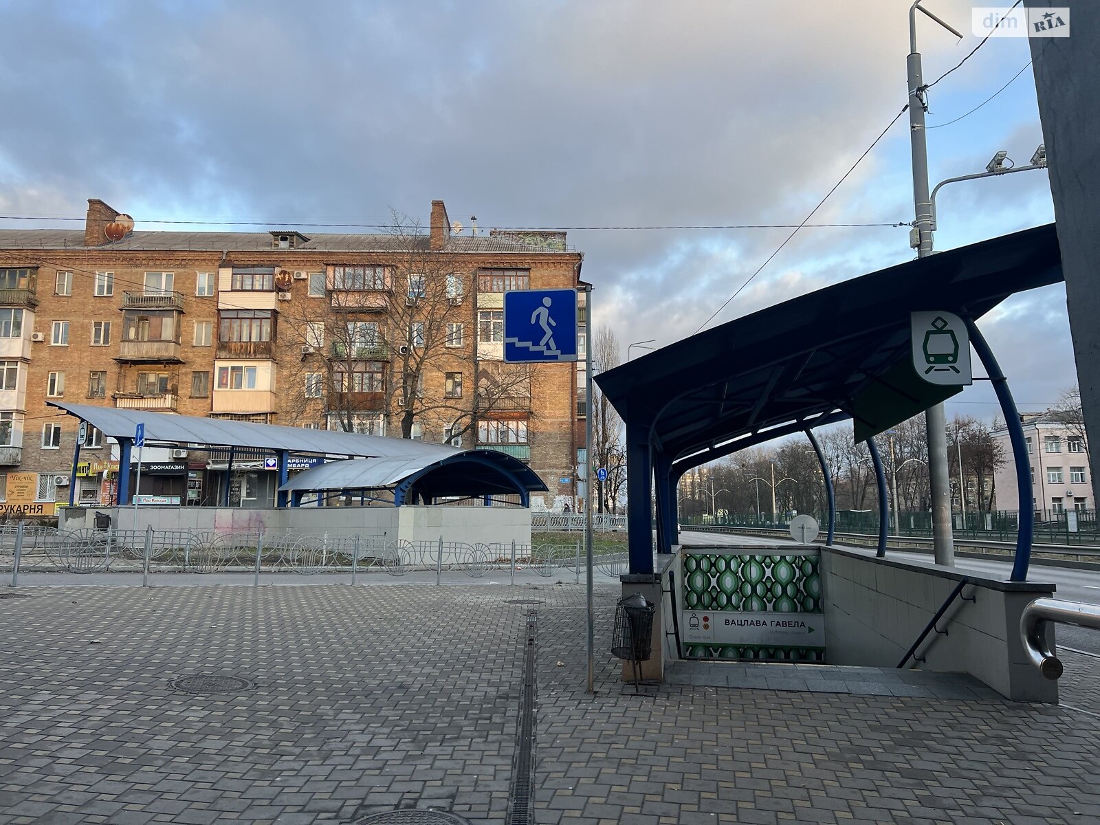Продаж трикімнатної квартири в Києві, на бул. Вацлава Гавела 57/38, район Солом'янський фото 1 Продаж трикімнатної квартири в Києві, на бул. Вацлава Гавела 57/38, район Солом'янський фото 1