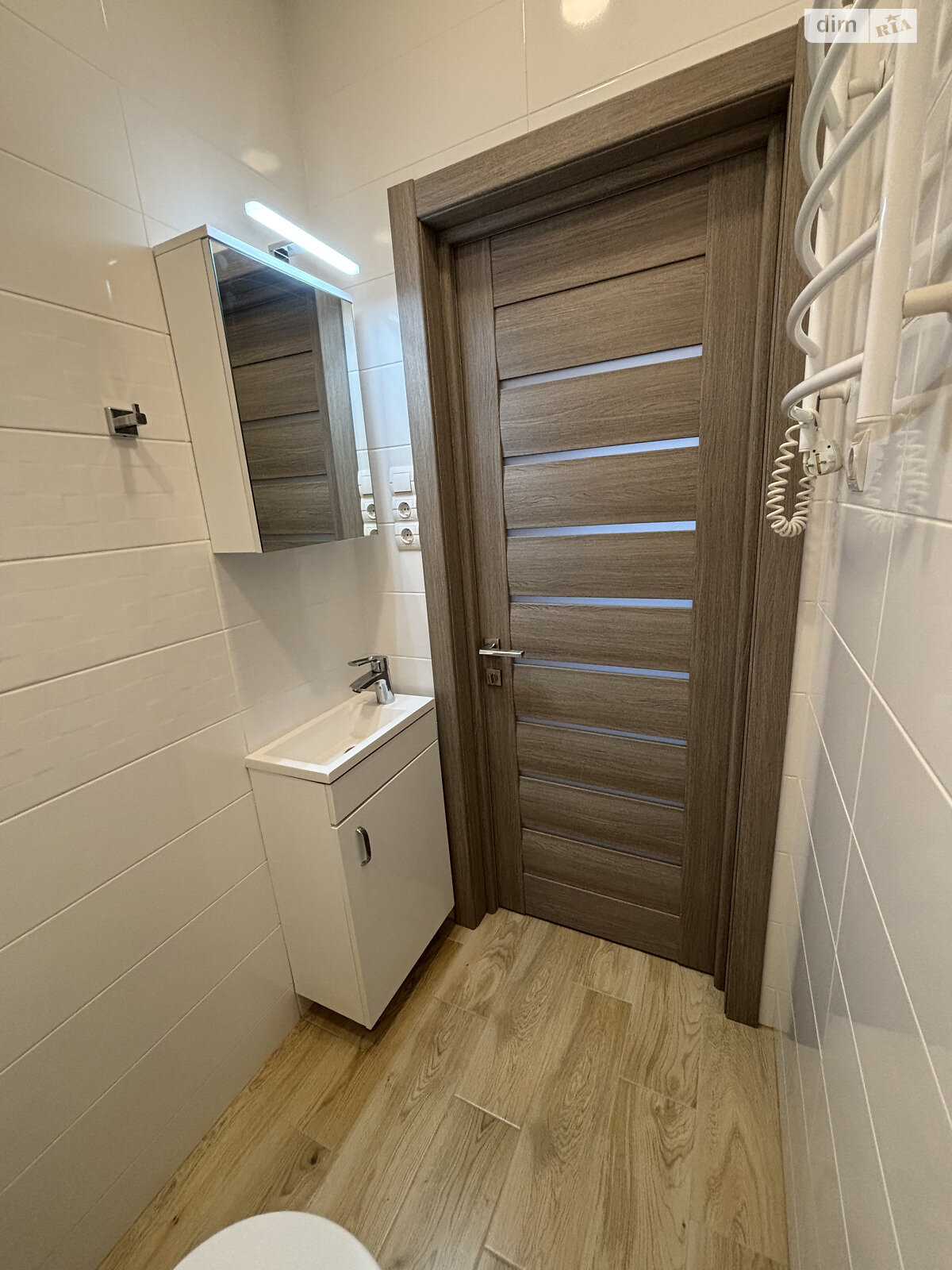 Продажа трехкомнатной квартиры в Киеве, на ул. Виталия Скакуна 25, район Соломенский фото 1 Продажа трехкомнатной квартиры в Киеве, на ул. Виталия Скакуна 25, район Соломенский фото 1