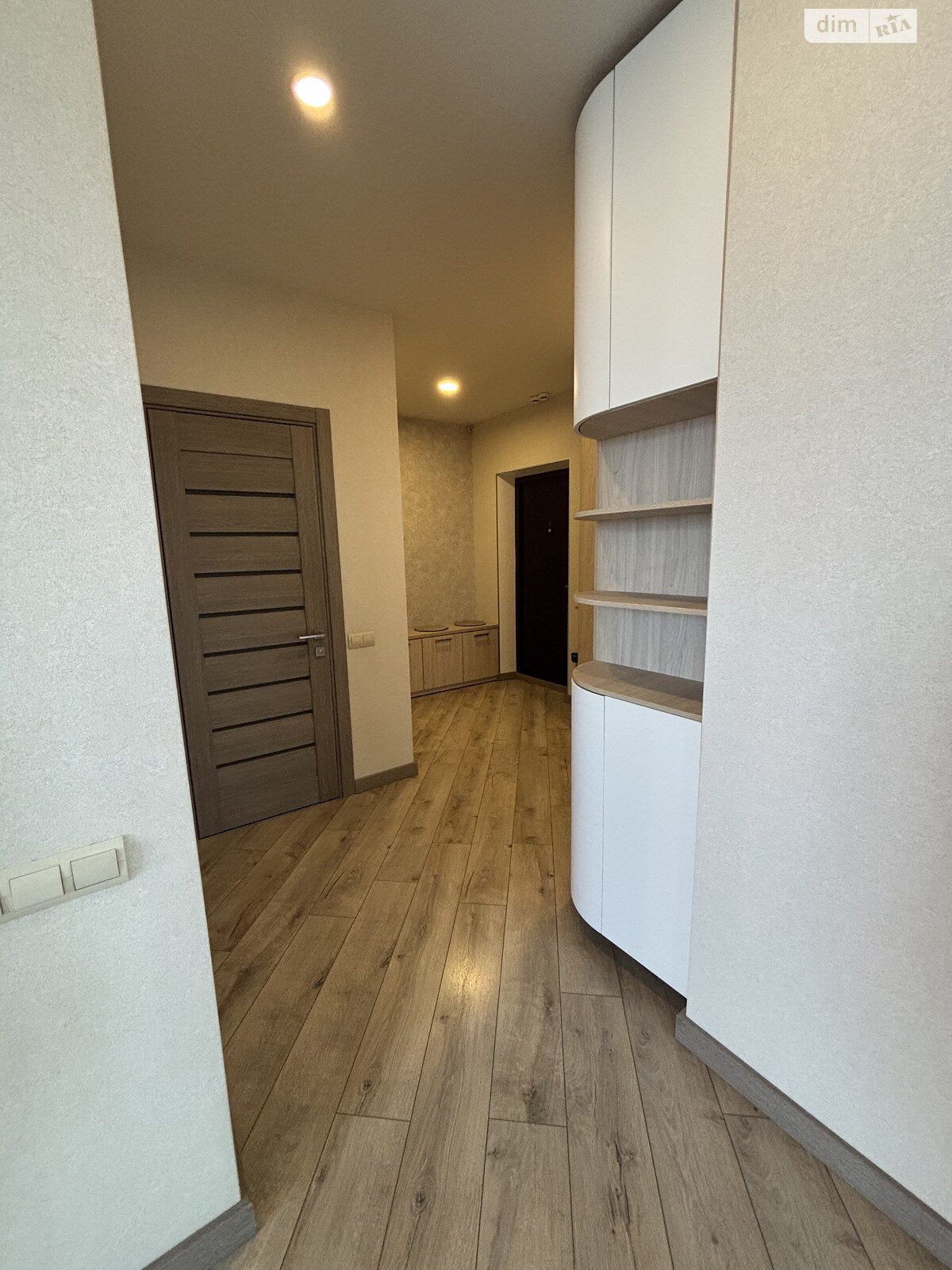 Продажа трехкомнатной квартиры в Киеве, на ул. Виталия Скакуна 25, район Соломенский фото 1 Продажа трехкомнатной квартиры в Киеве, на ул. Виталия Скакуна 25, район Соломенский фото 1