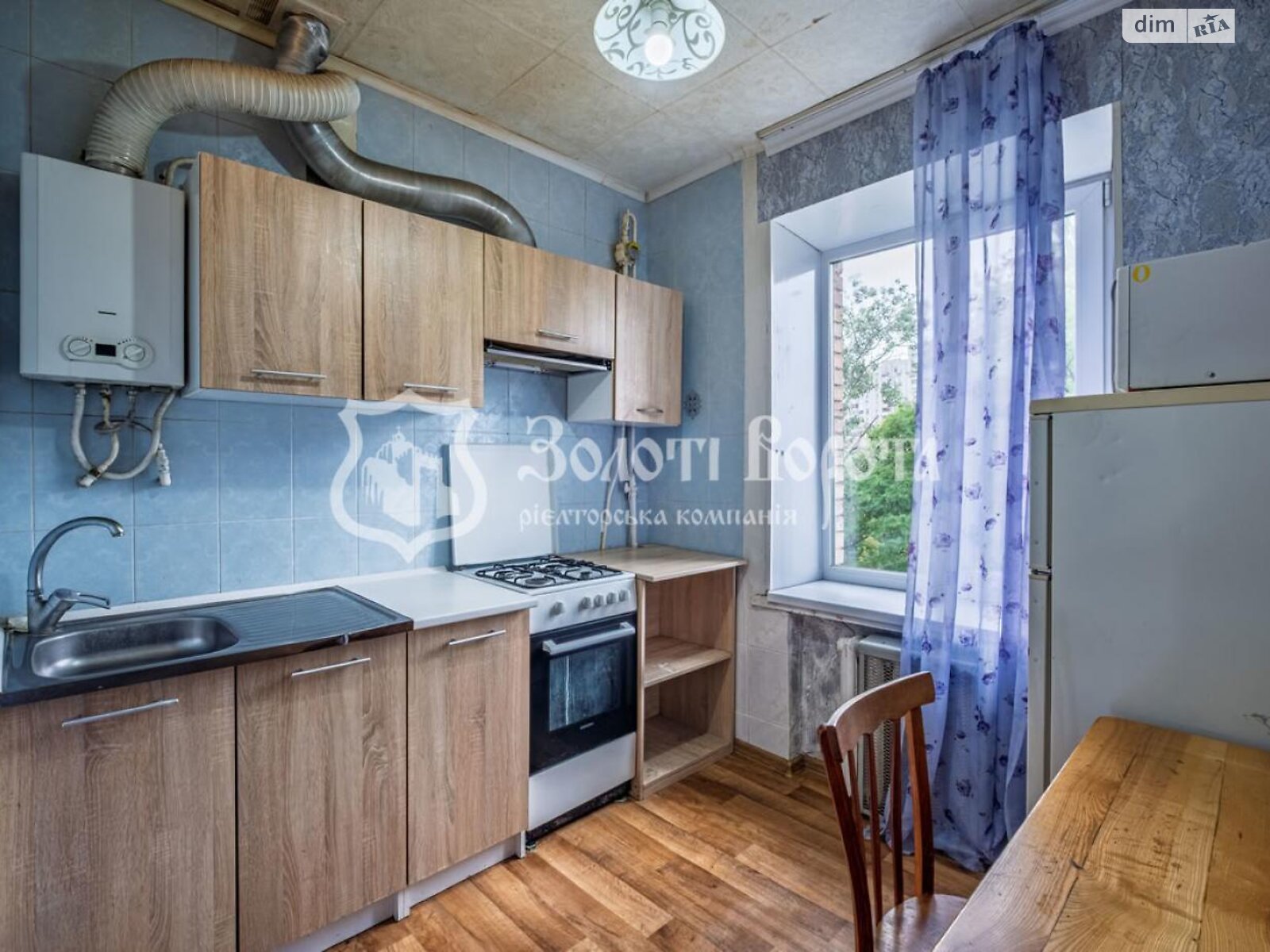 Продажа трехкомнатной квартиры в Киеве, на просп. Воздушных Сил 10, район Соломенский фото 1