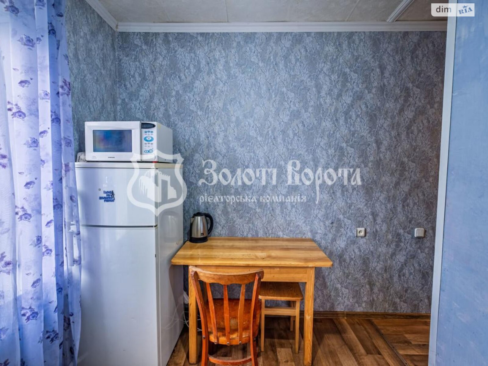 Продажа трехкомнатной квартиры в Киеве, на просп. Воздушных Сил 10, район Соломенский фото 1