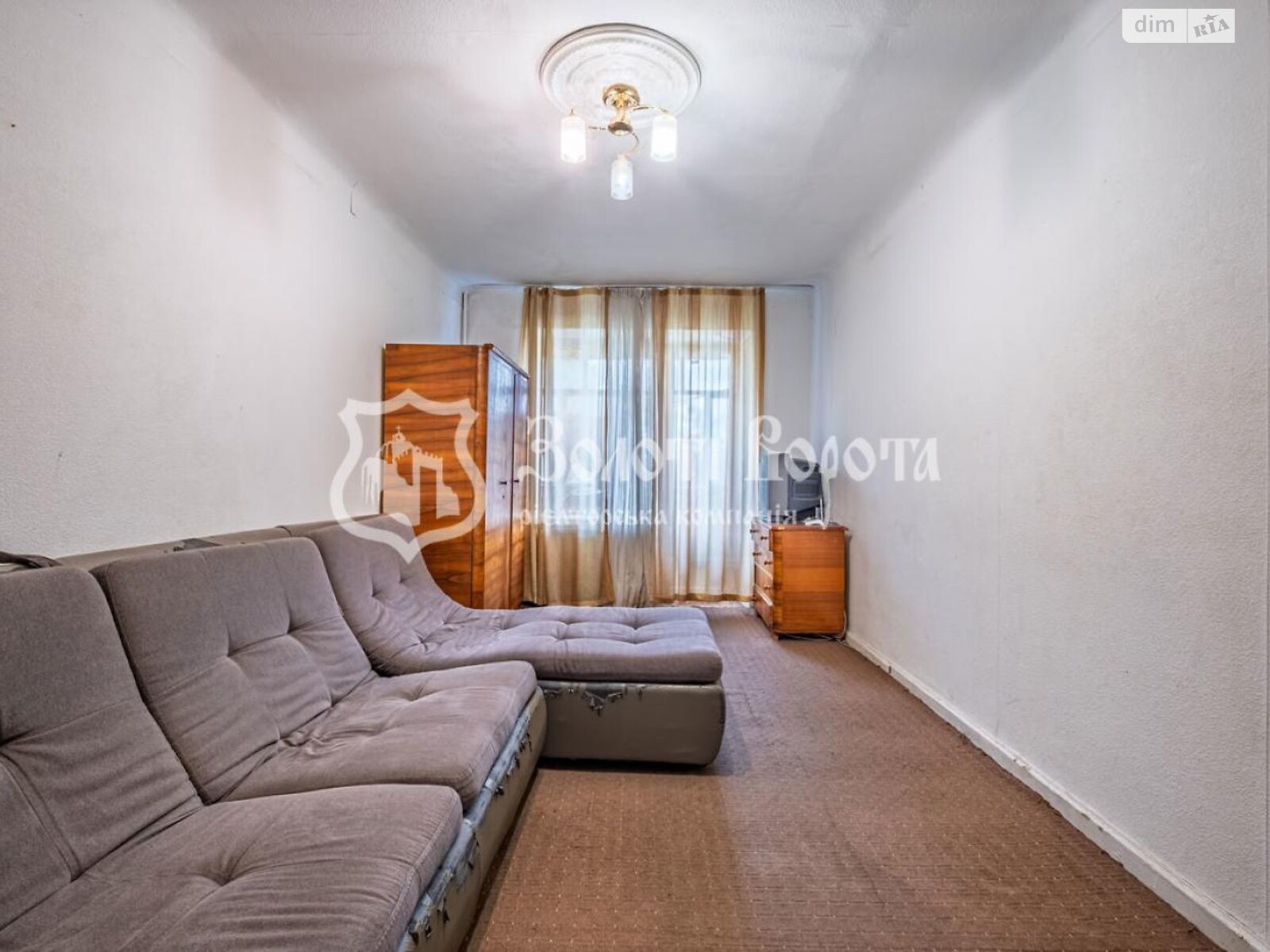 Продажа трехкомнатной квартиры в Киеве, на просп. Воздушных Сил 10, район Соломенский фото 1