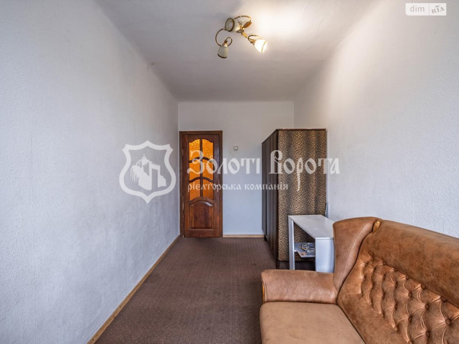 Продажа трехкомнатной квартиры в Киеве, на просп. Воздушных Сил 10, район Соломенский фото 1