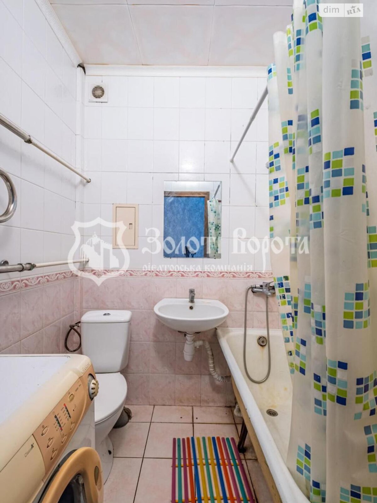 Продажа трехкомнатной квартиры в Киеве, на просп. Воздушных Сил 10, район Соломенский фото 1