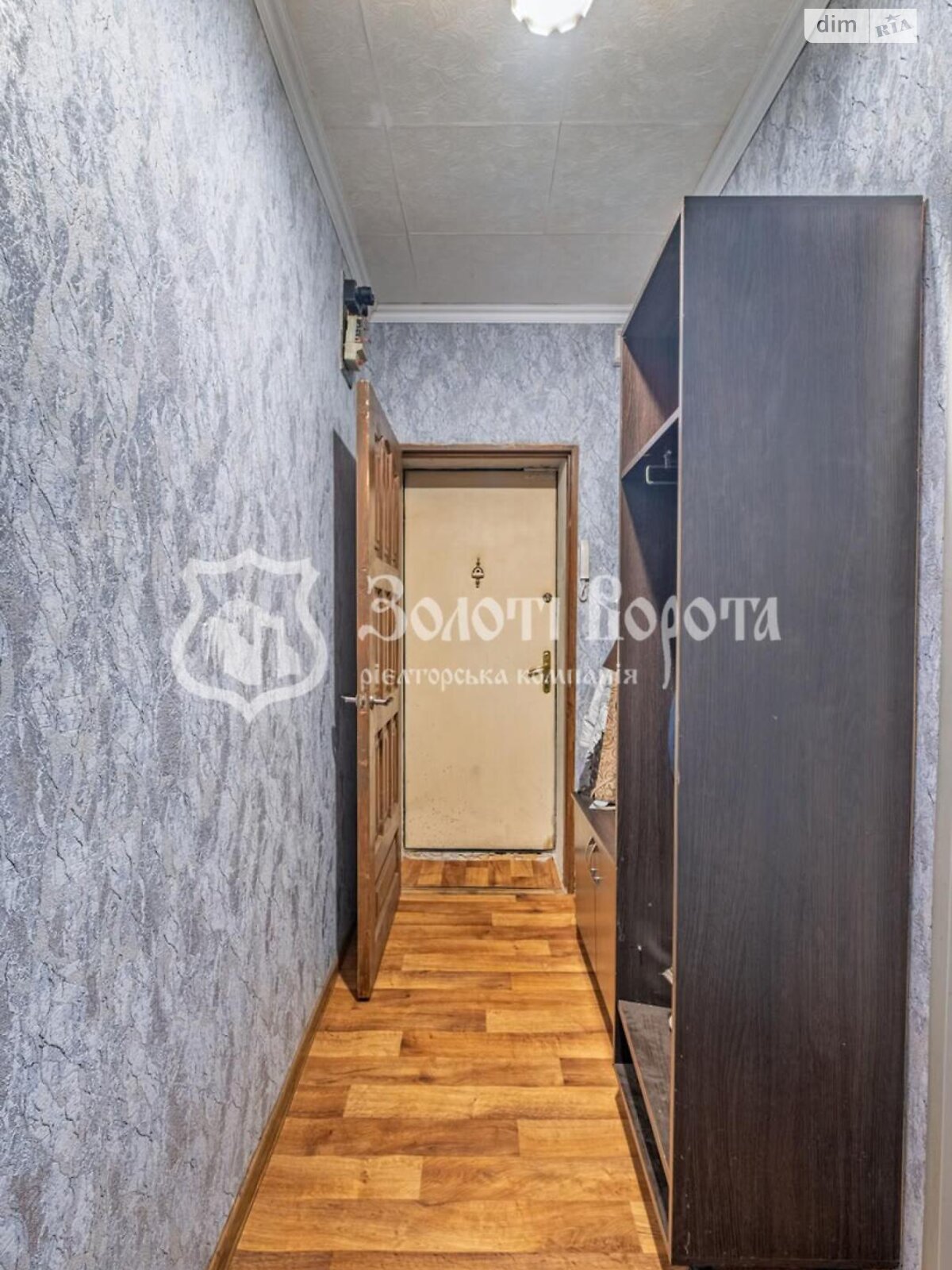 Продажа трехкомнатной квартиры в Киеве, на просп. Воздушных Сил 10, район Соломенский фото 1