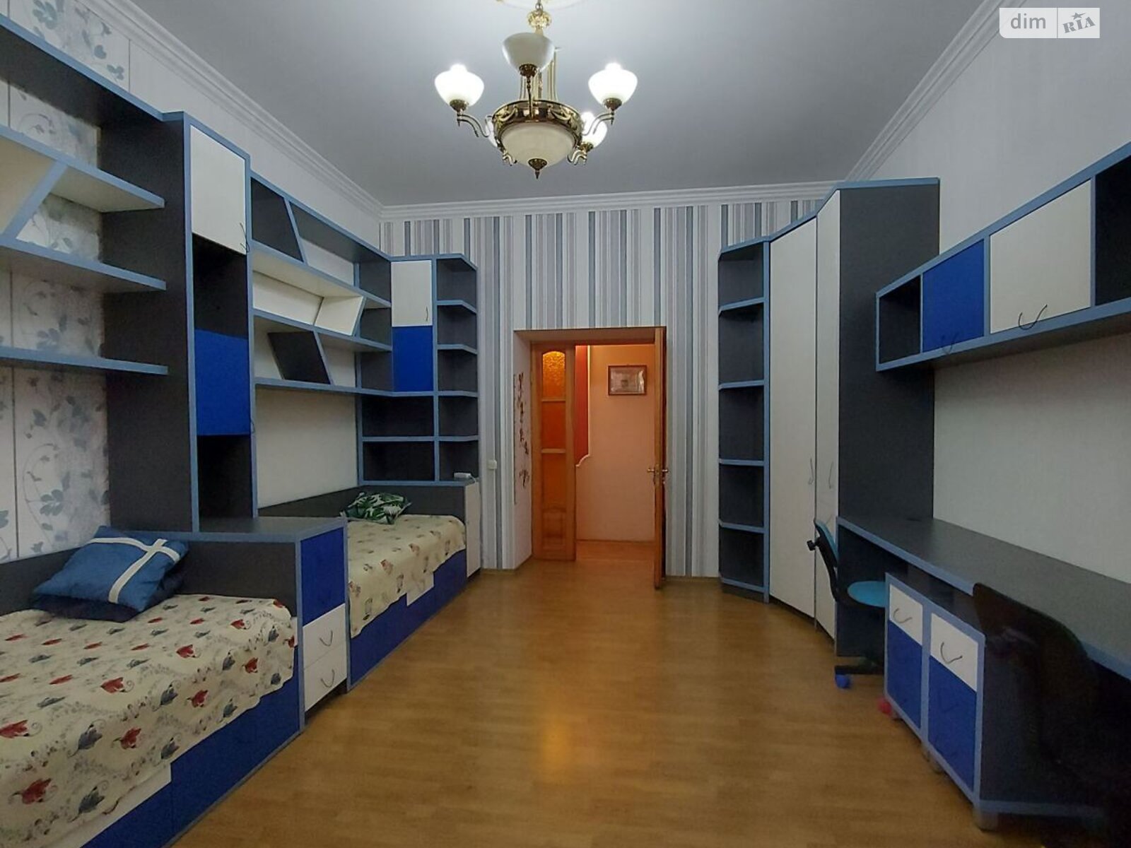 Продажа двухкомнатной квартиры в Киеве, на ул. Вузовская 4, район Соломенский фото 1 Продажа двухкомнатной квартиры в Киеве, на ул. Вузовская 4, район Соломенский фото 1