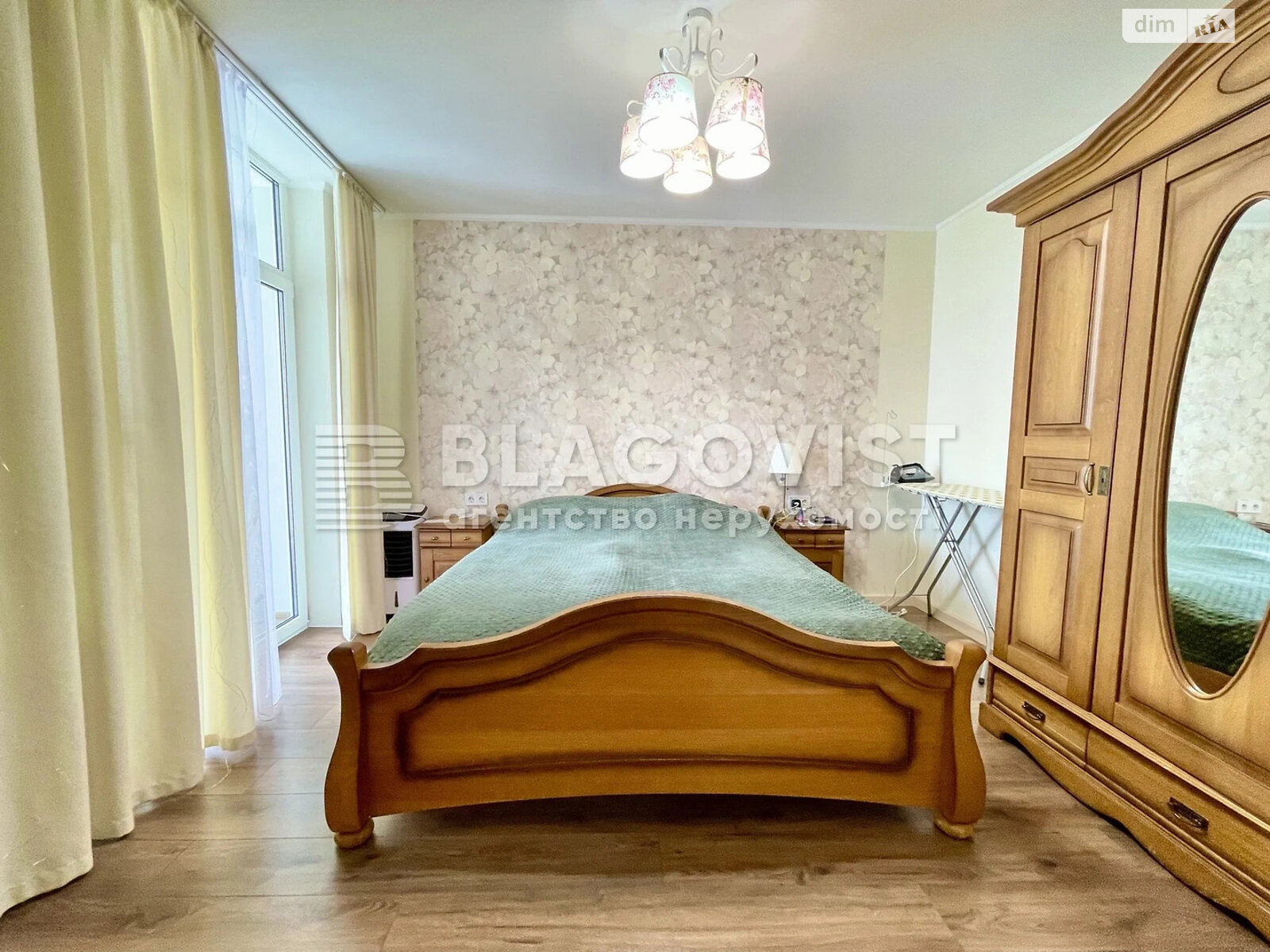 Продажа однокомнатной квартиры в Киеве, на ул. Богдановская 7Г, район Соломянка фото 1 Продажа однокомнатной квартиры в Киеве, на ул. Богдановская 7Г, район Соломянка фото 1