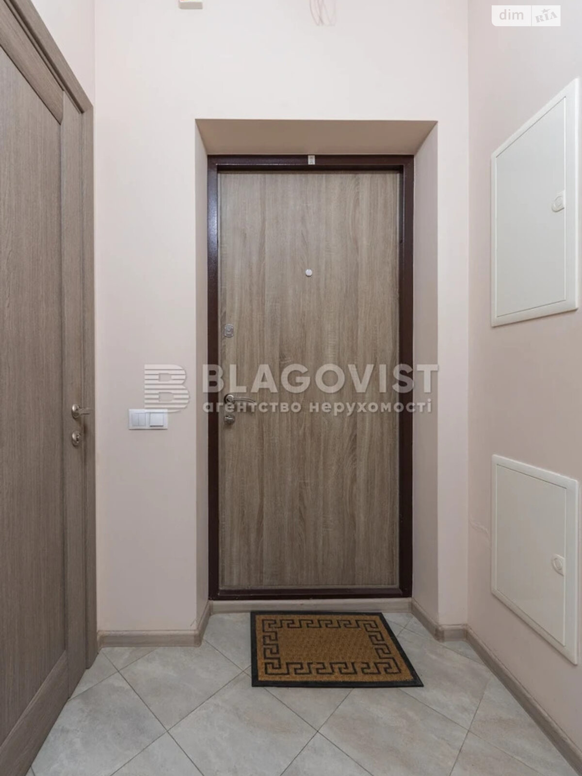 Продажа двухкомнатной квартиры в Киеве, на ул. Богдановская 7А, район Соломянка фото 1 Продажа двухкомнатной квартиры в Киеве, на ул. Богдановская 7А, район Соломянка фото 1