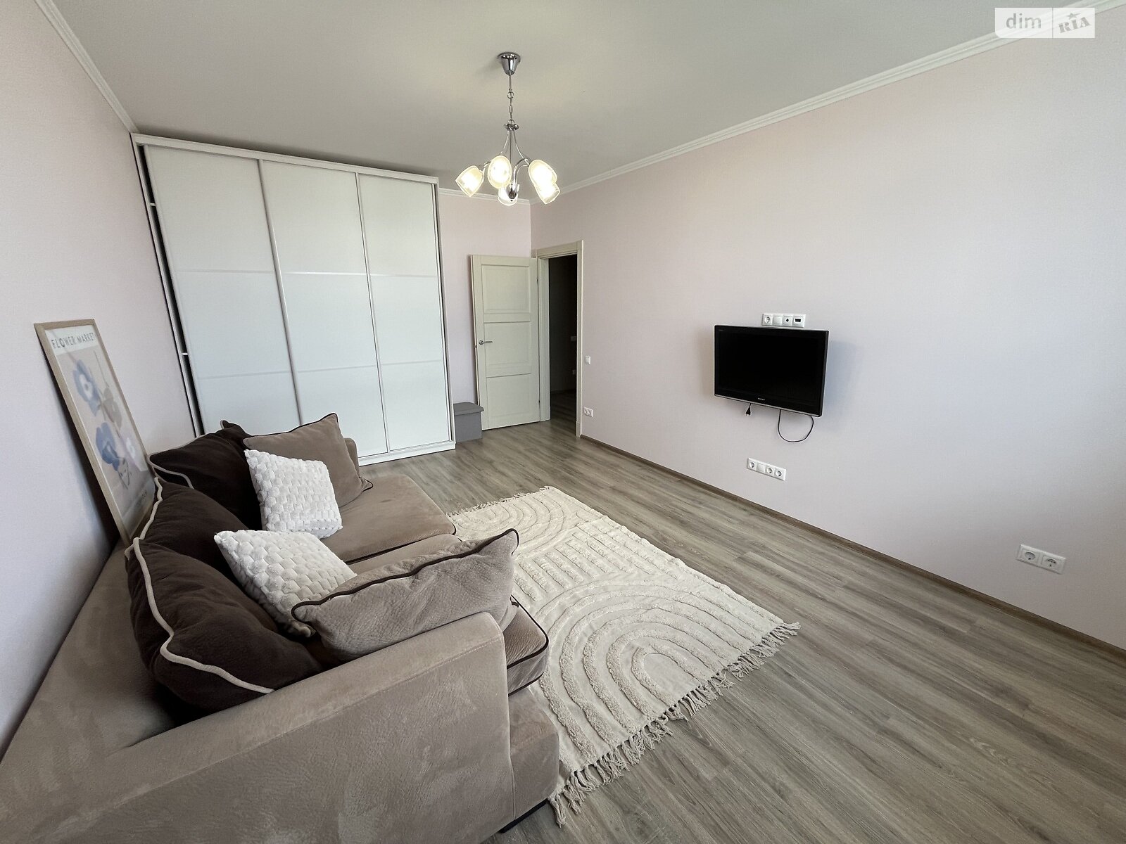 Продаж двокімнатної квартири в Києві, на вул. Богданівська 7А, район Солом'янка фото 1 Продаж двокімнатної квартири в Києві, на вул. Богданівська 7А, район Солом'янка фото 1