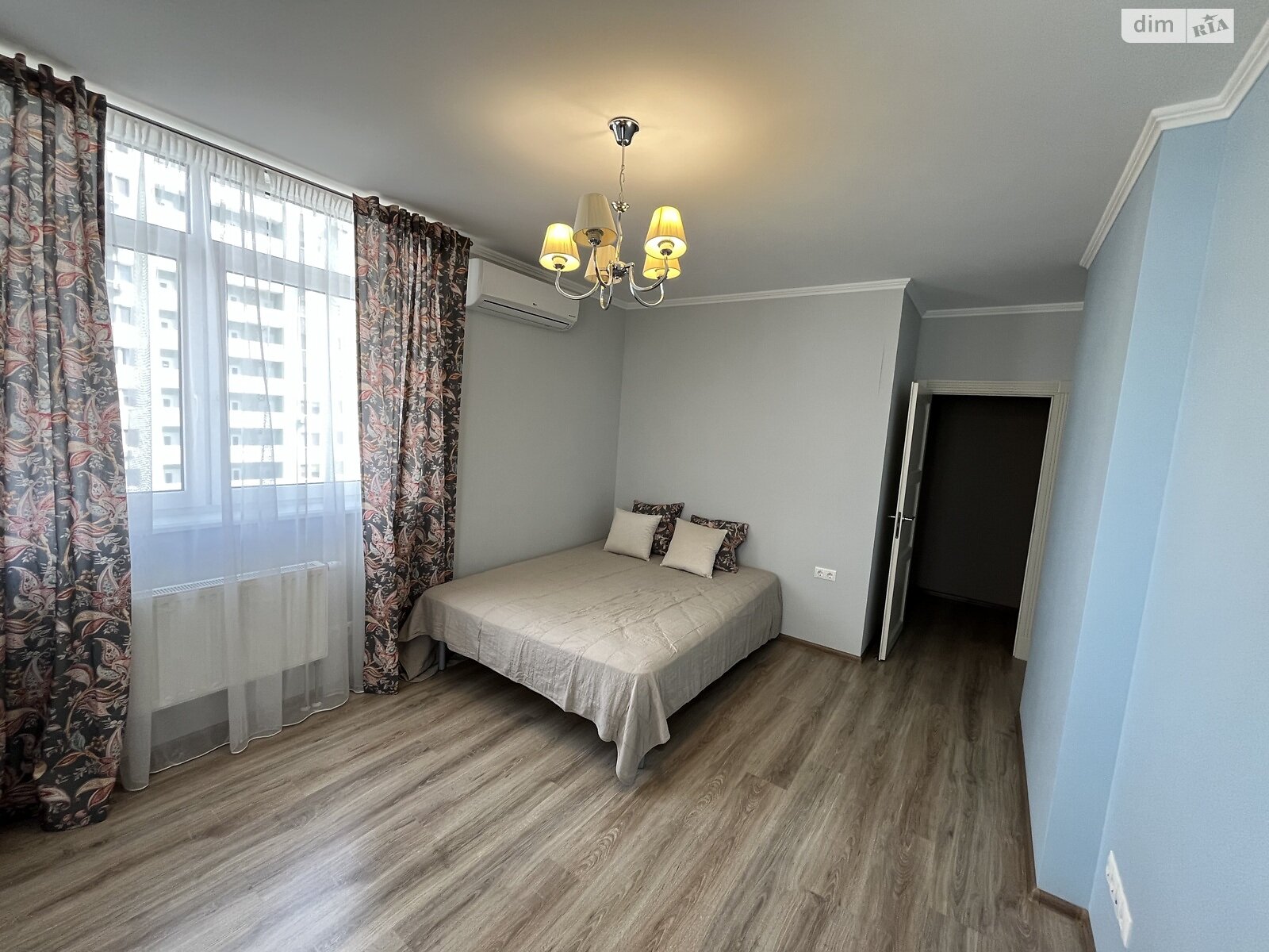 Продаж двокімнатної квартири в Києві, на вул. Богданівська 7А, район Солом'янка фото 1 Продаж двокімнатної квартири в Києві, на вул. Богданівська 7А, район Солом'янка фото 1