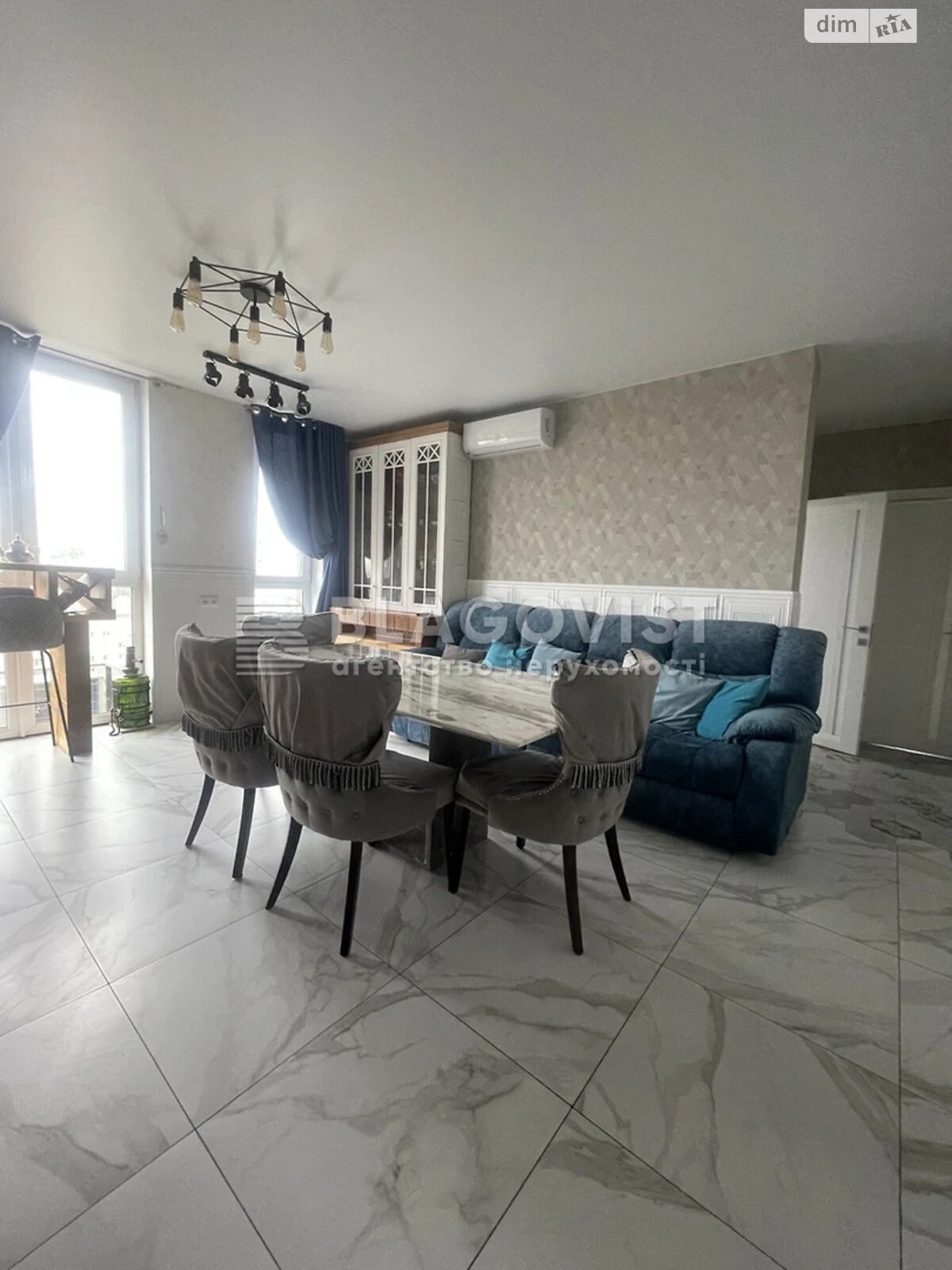 Продаж трикімнатної квартири в Києві, на вул. Богданівська 7В, район Солом'янка фото 1 Продаж трикімнатної квартири в Києві, на вул. Богданівська 7В, район Солом'янка фото 1