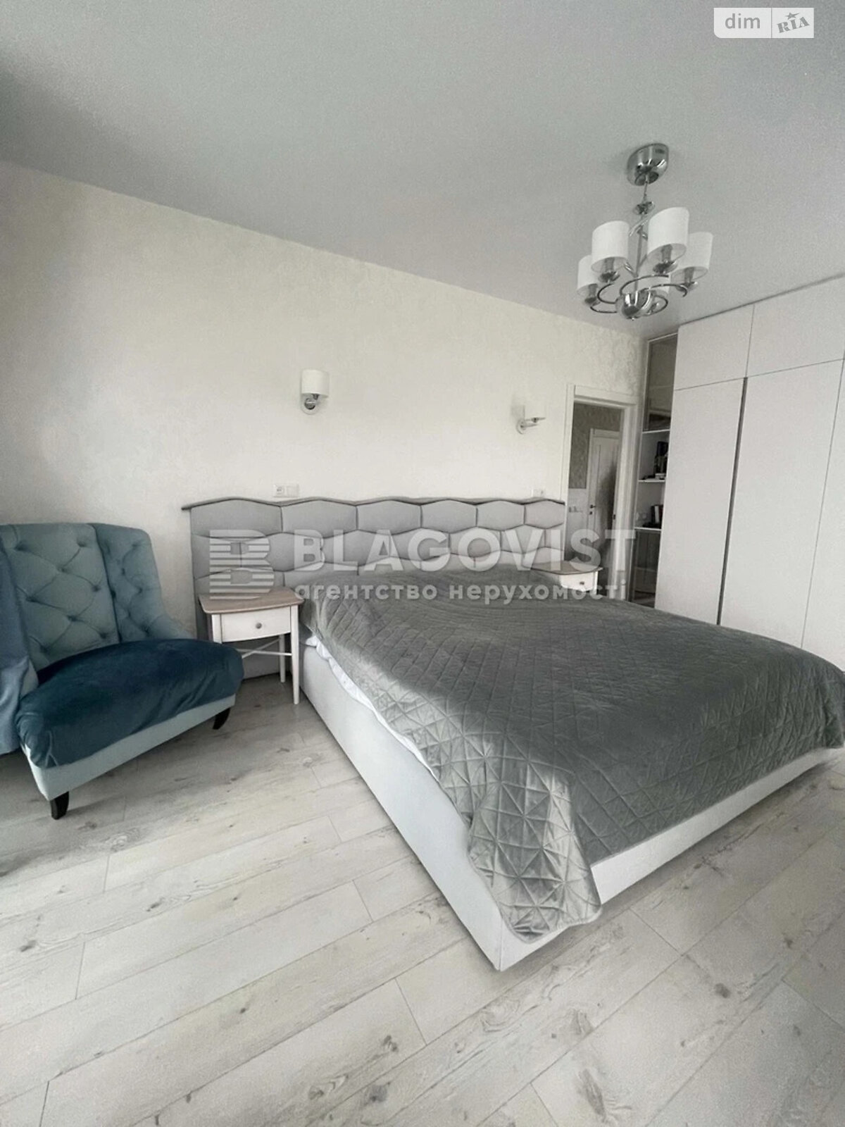 Продаж трикімнатної квартири в Києві, на вул. Богданівська 7В, район Солом'янка фото 1 Продаж трикімнатної квартири в Києві, на вул. Богданівська 7В, район Солом'янка фото 1