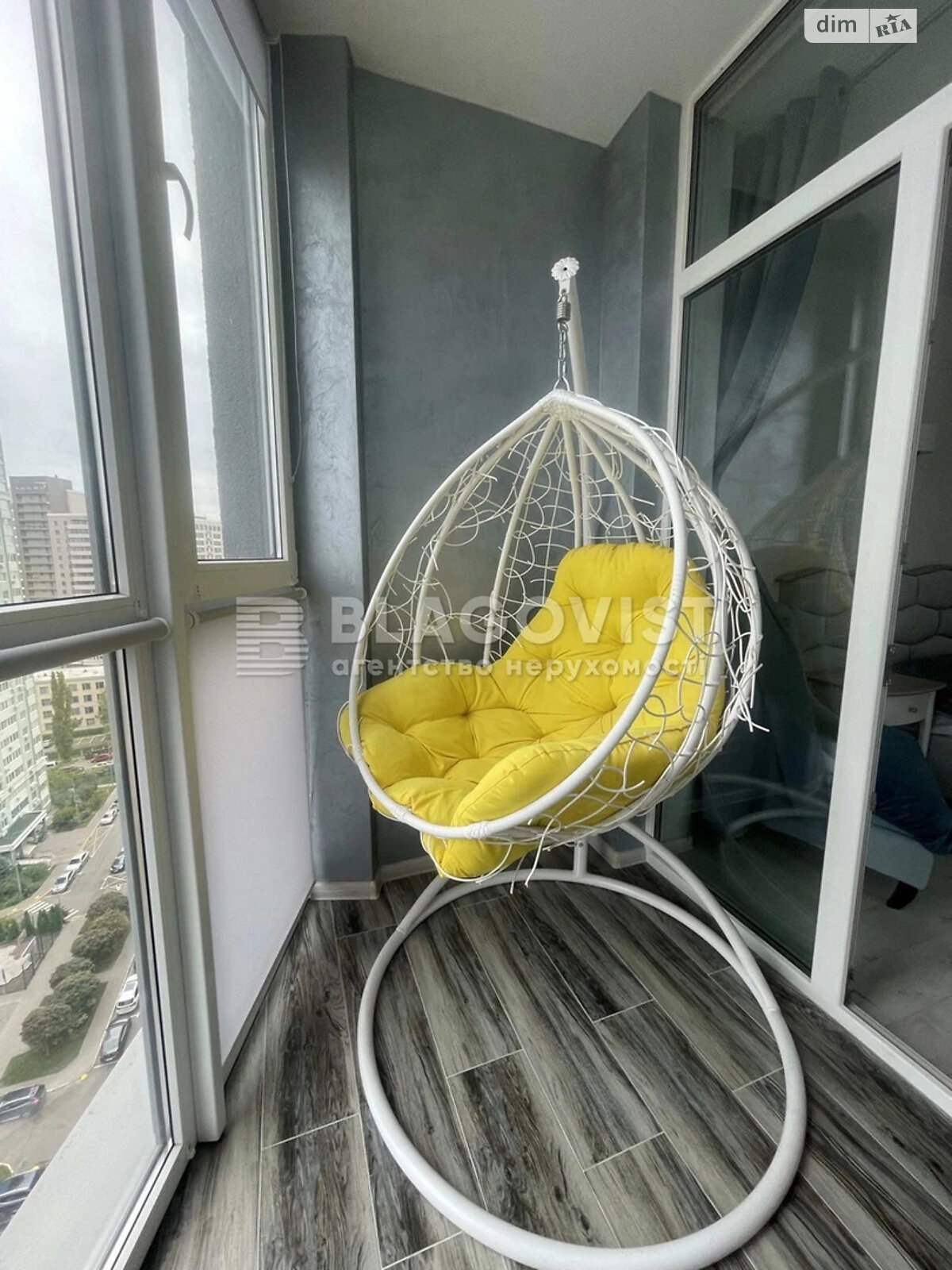 Продаж трикімнатної квартири в Києві, на вул. Богданівська 7В, район Солом'янка фото 1 Продаж трикімнатної квартири в Києві, на вул. Богданівська 7В, район Солом'янка фото 1