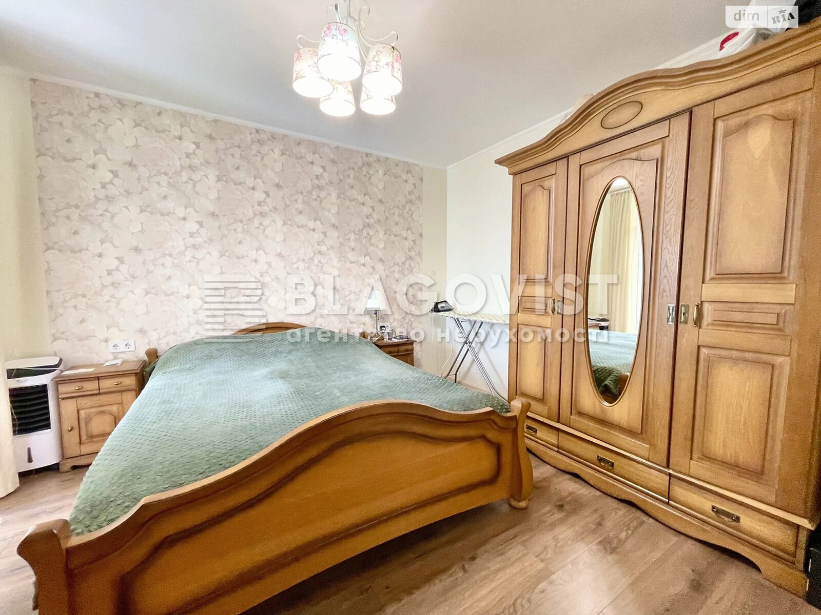 Продаж однокімнатної квартири в Києві, на вул. Богданівська 7Г, район Солом'янка фото 1 Продаж однокімнатної квартири в Києві, на вул. Богданівська 7Г, район Солом'янка фото 1