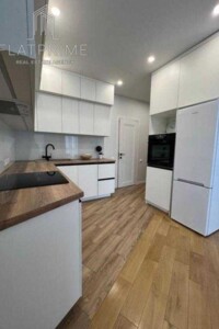 Продаж однокімнатної квартири в Києві, на вул. Богданівська 7Б, район Солом'янка фото 2 Продаж однокімнатної квартири в Києві, на вул. Богданівська 7Б, район Солом'янка фото 2