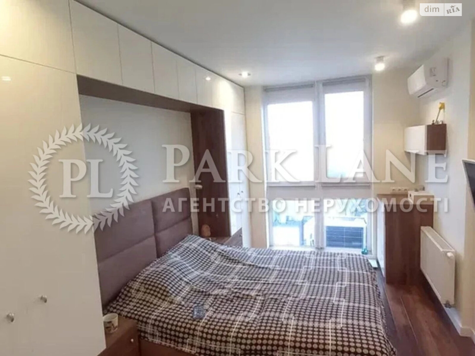 Продаж двокімнатної квартири в Києві, на вул. Богданівська 7В, район Солом'янка фото 1 Продаж двокімнатної квартири в Києві, на вул. Богданівська 7В, район Солом'янка фото 1