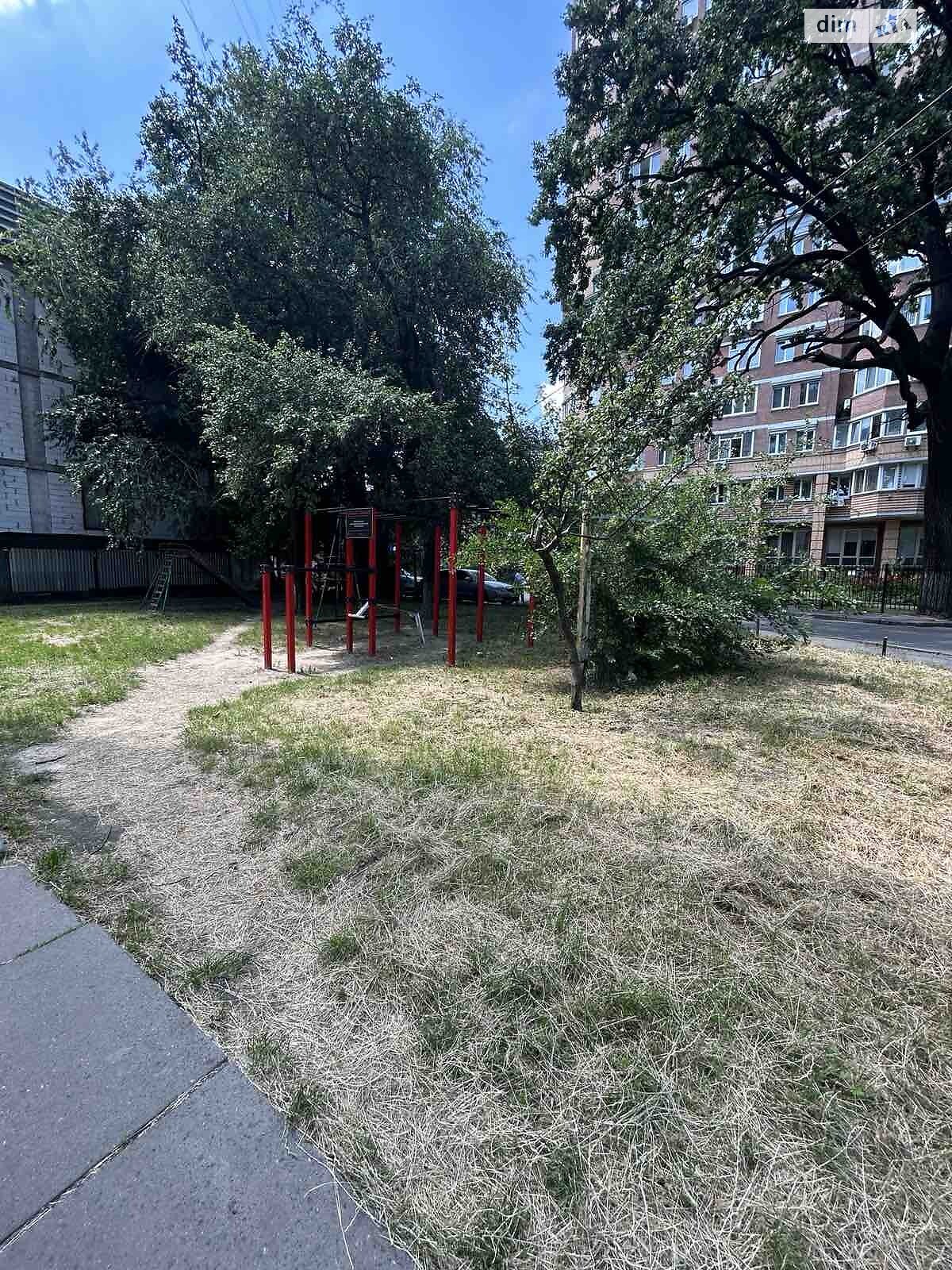Продаж двокімнатної квартири в Києві, на вул. Феофіла Яновського 2, район Солом'янка фото 1 Продаж двокімнатної квартири в Києві, на вул. Феофіла Яновського 2, район Солом'янка фото 1